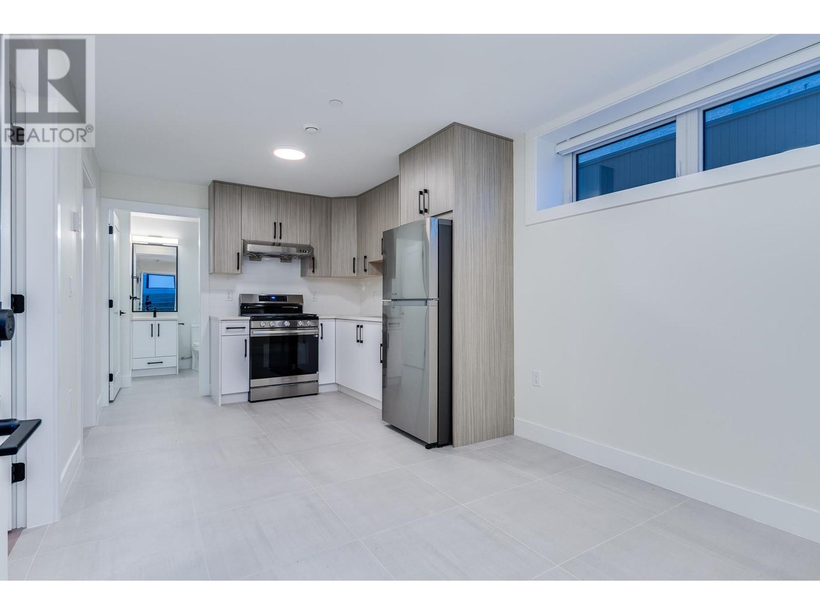 1 5461 Rhodes Street Property Photo 23