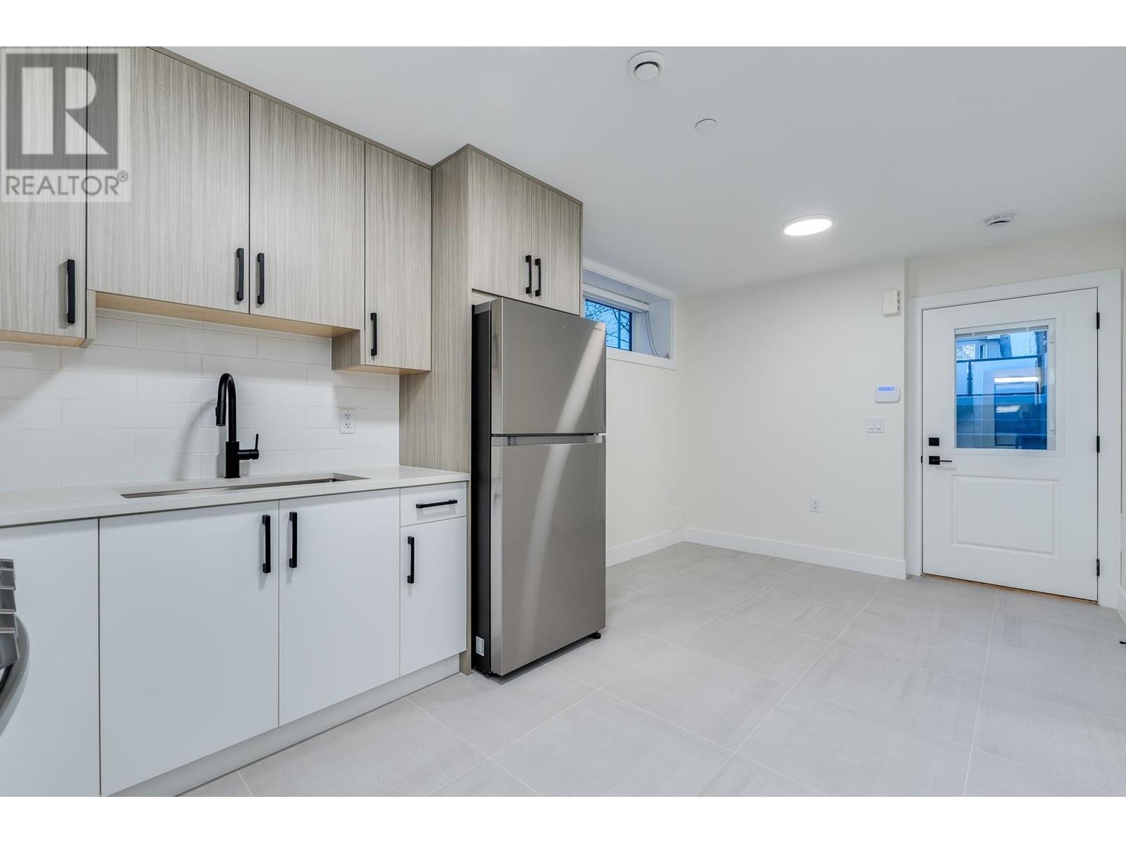1 5461 Rhodes Street Property Photo 24