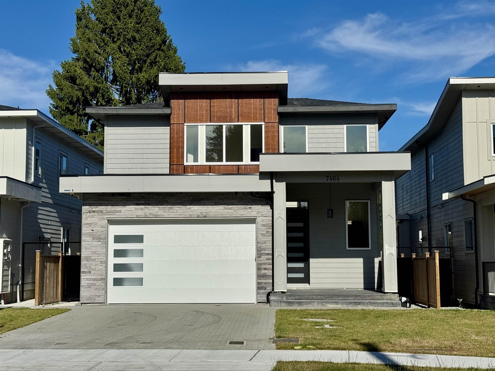 7464 115 STREET Property Photo 1