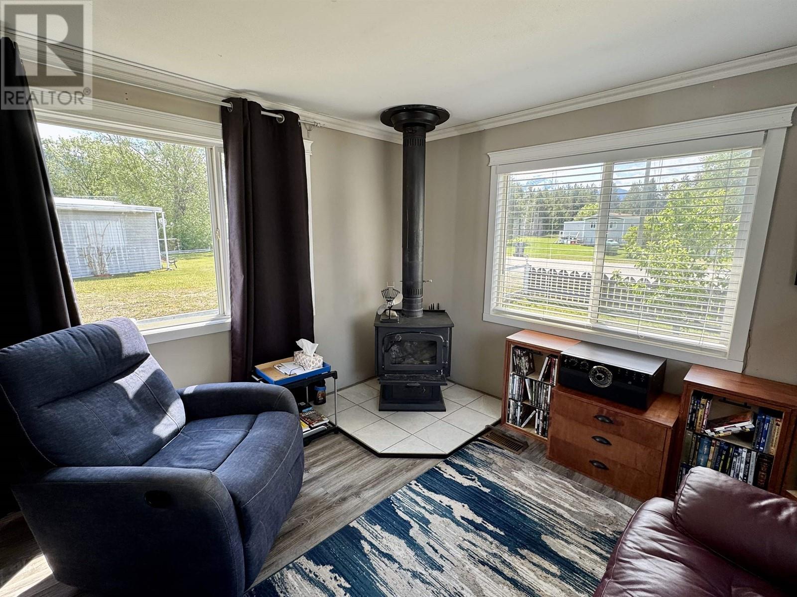 970 Beaven Crescent Property Photo 16