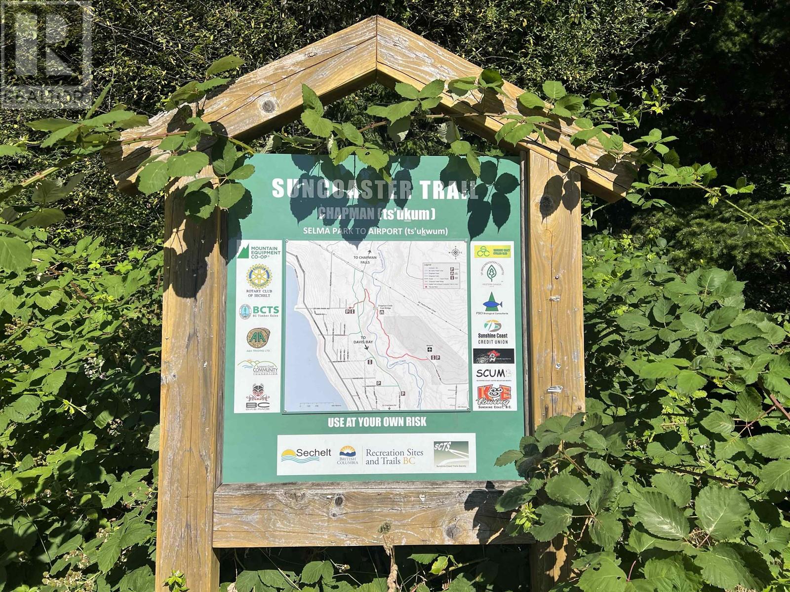 20 5288 Selma Park Road Property Photo 27