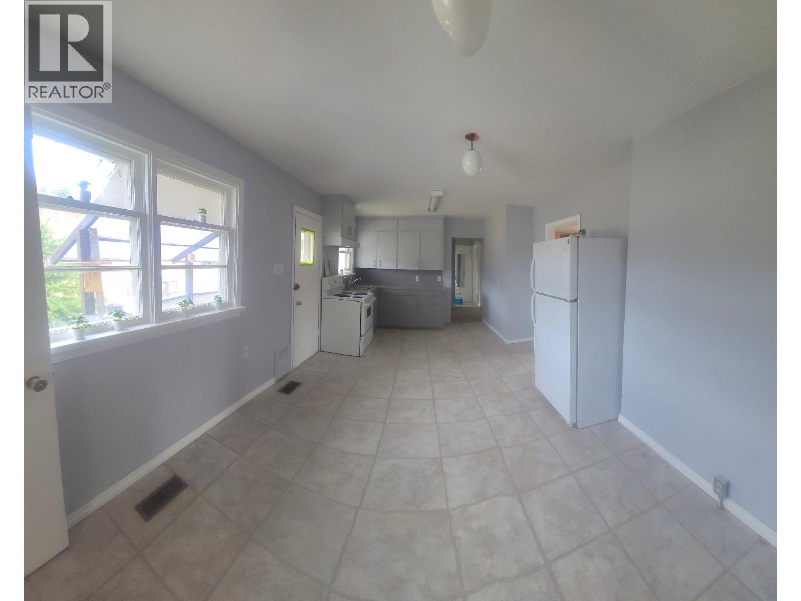 181 Keefe Road Property Photo 2
