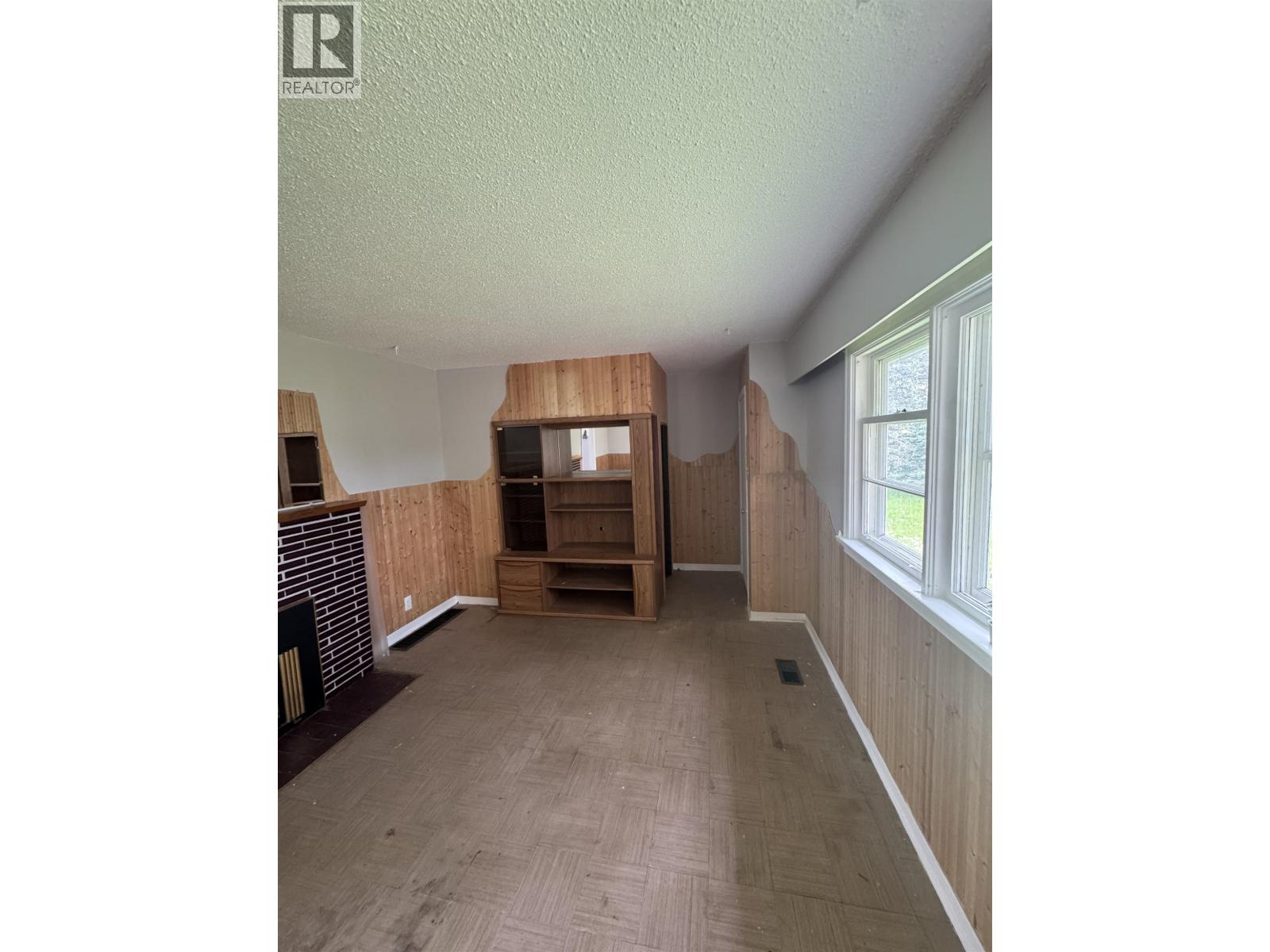 181 Keefe Road Property Photo 6