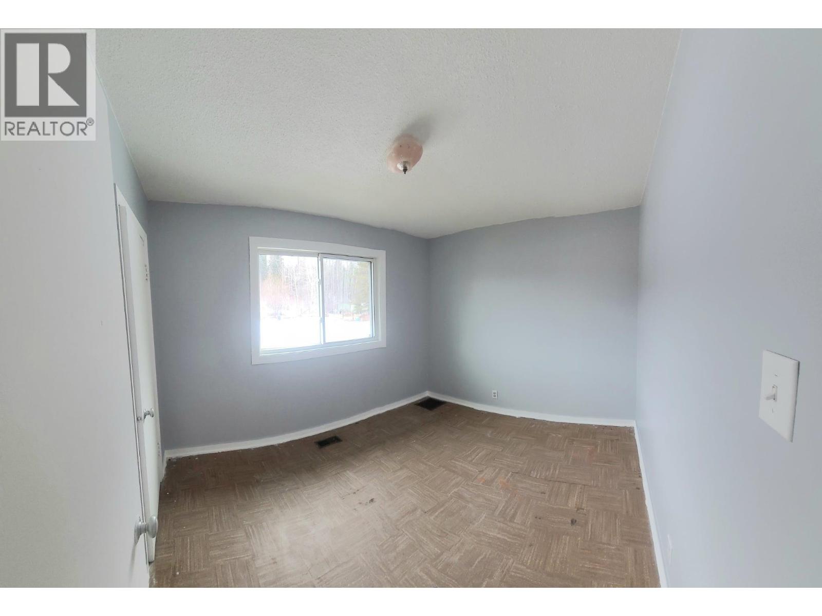 181 Keefe Road Property Photo 9