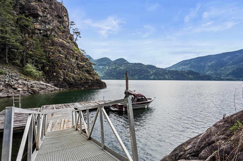 322 Echo Island, Harrison Lake Property Photo 27