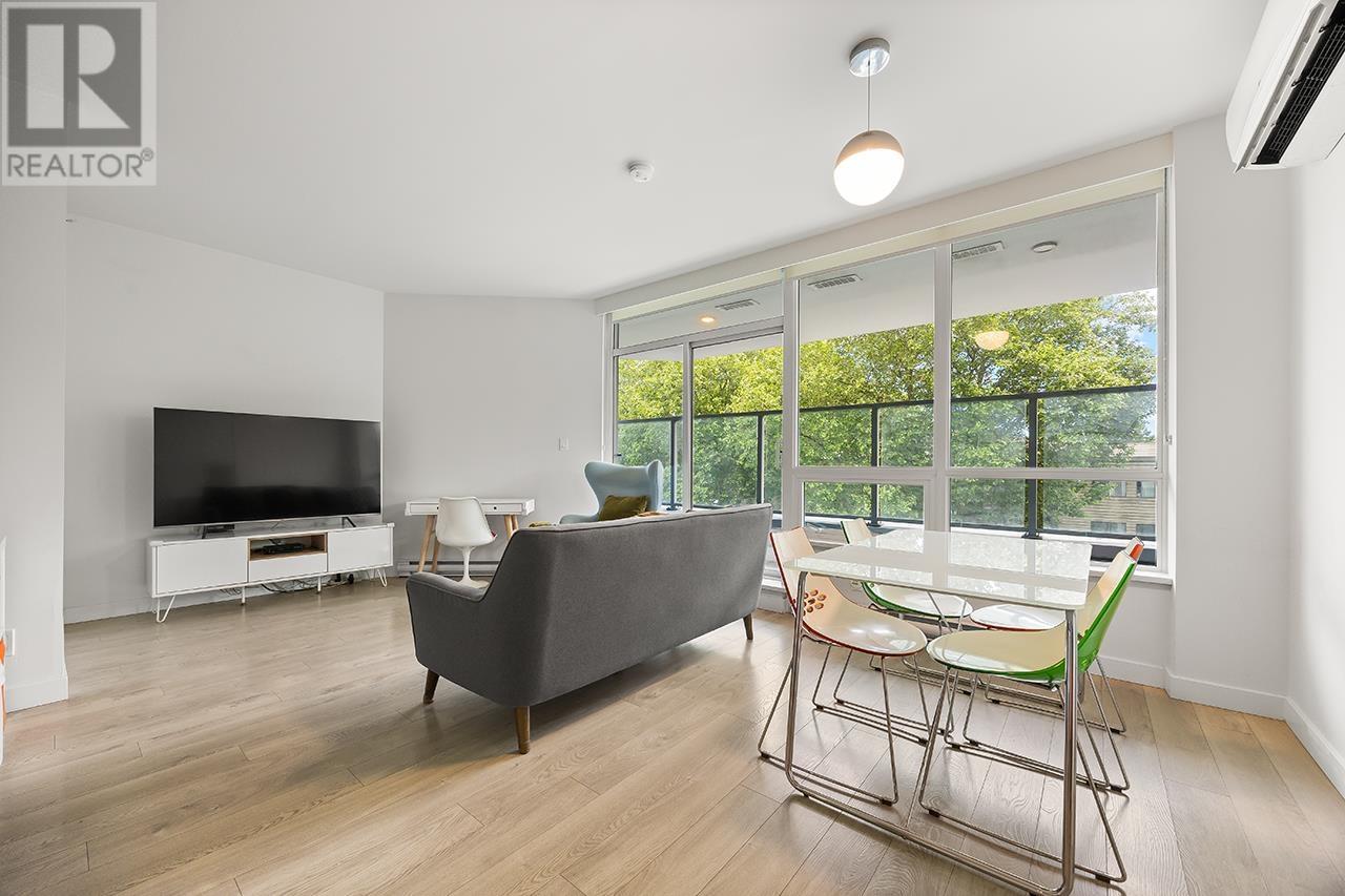 520 5599 Cooney Road Property Photo 4