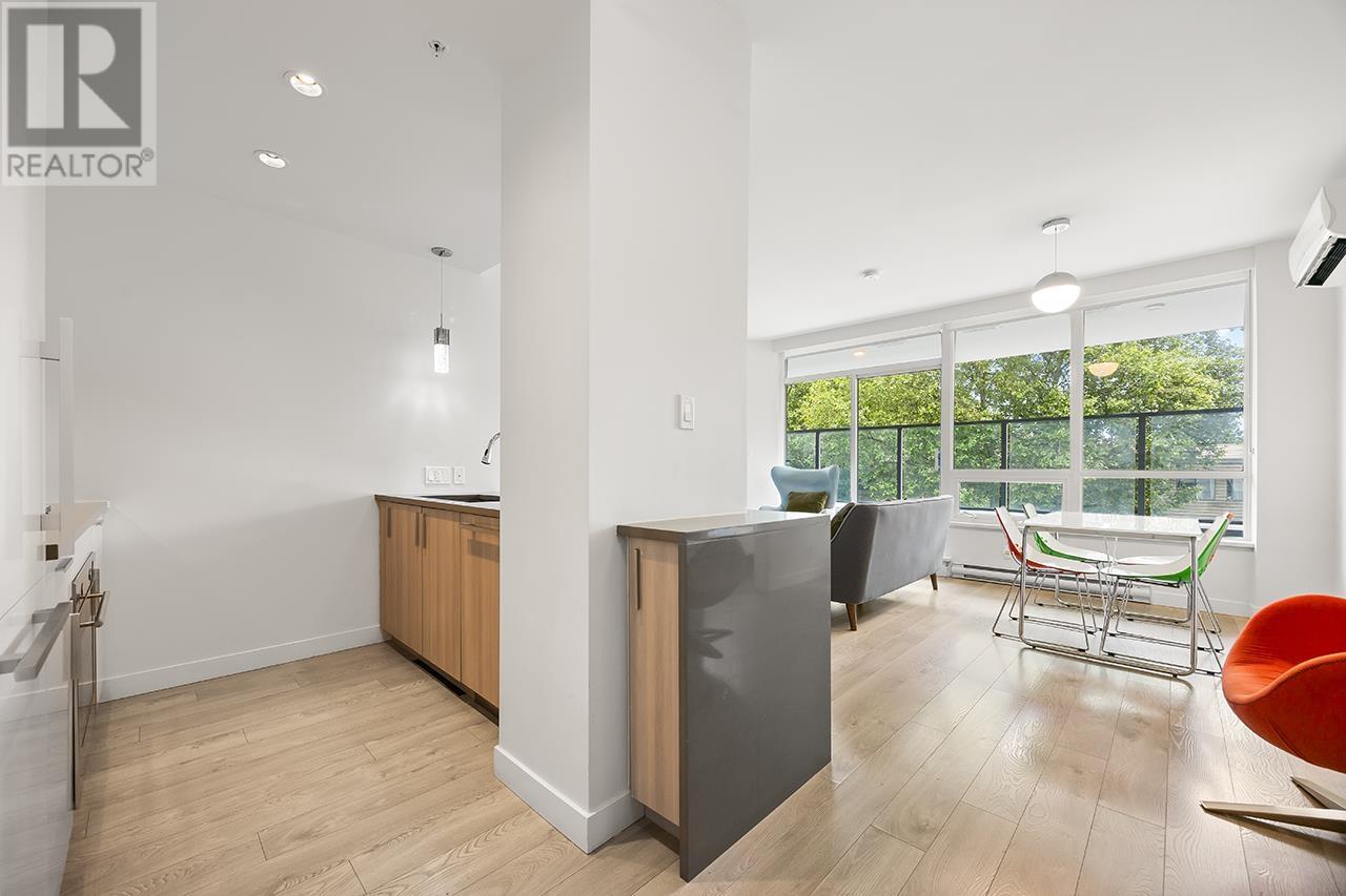 520 5599 Cooney Road Property Photo 11