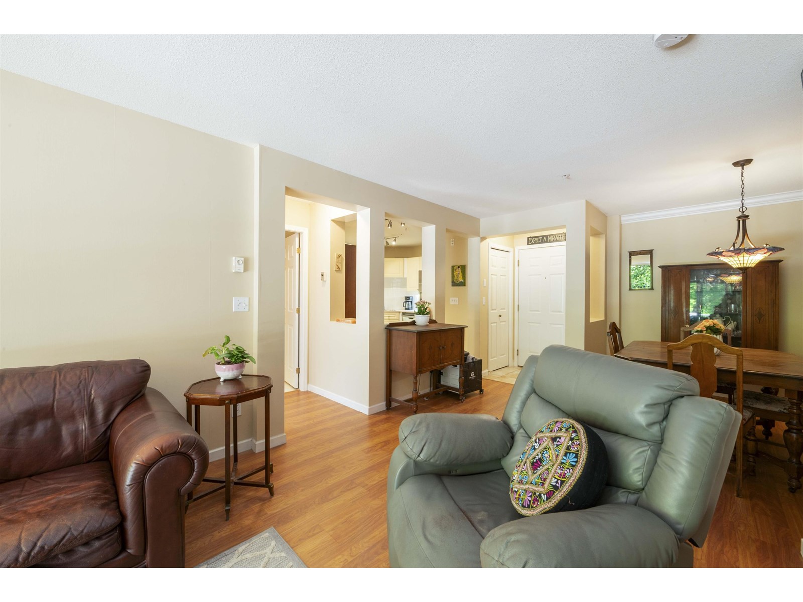 208 15185 22 Avenue Property Photo 8