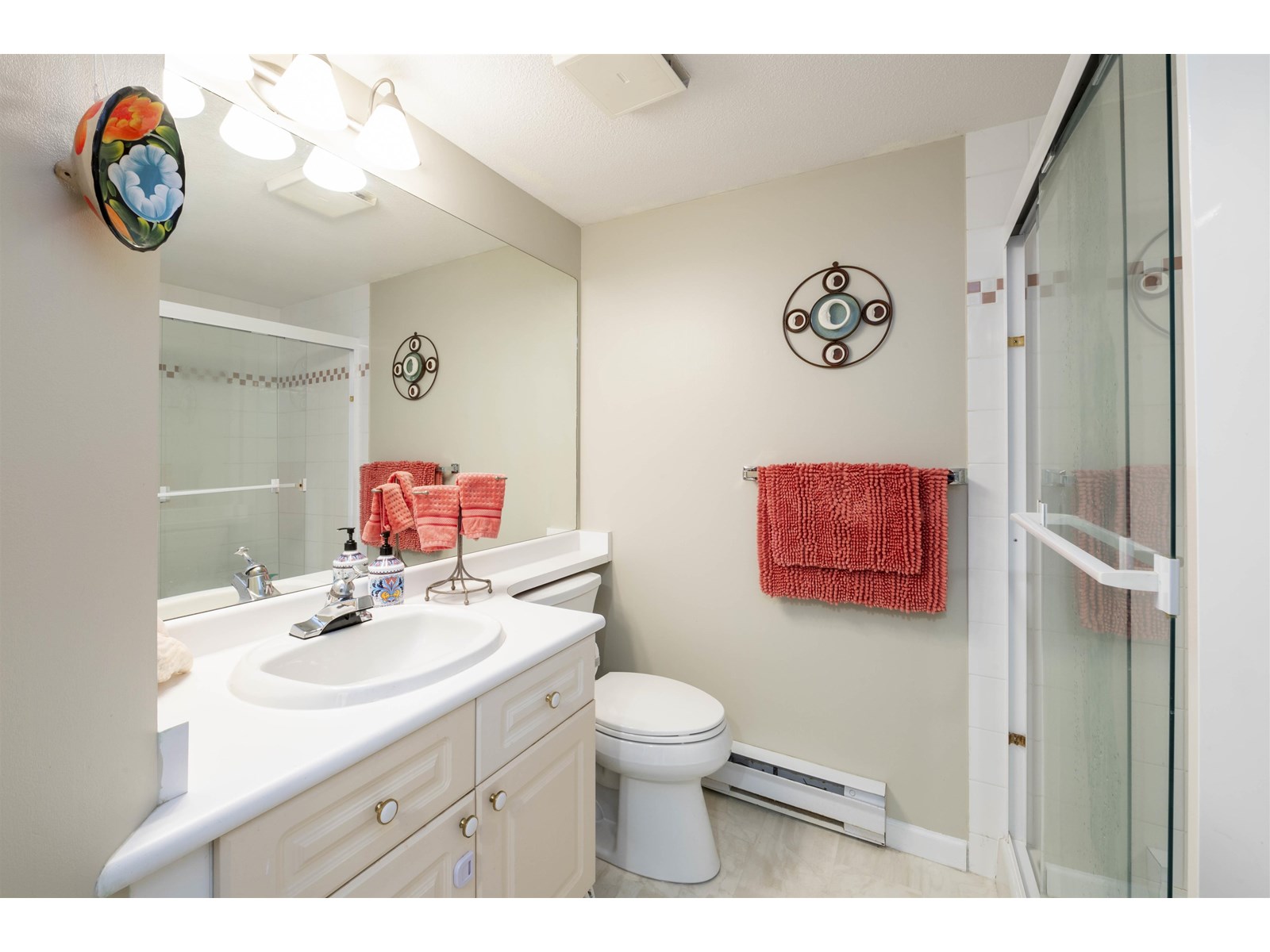 208 15185 22 Avenue Property Photo 24