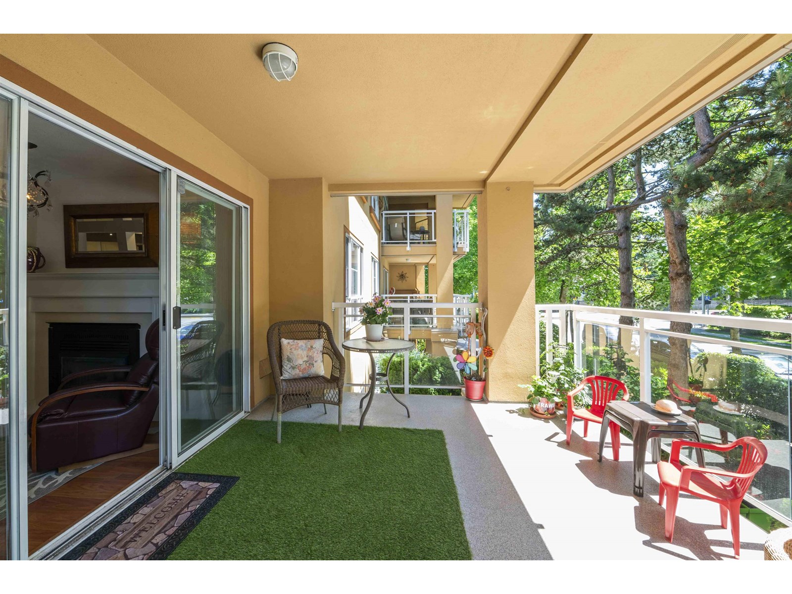 208 15185 22 Avenue Property Photo 27