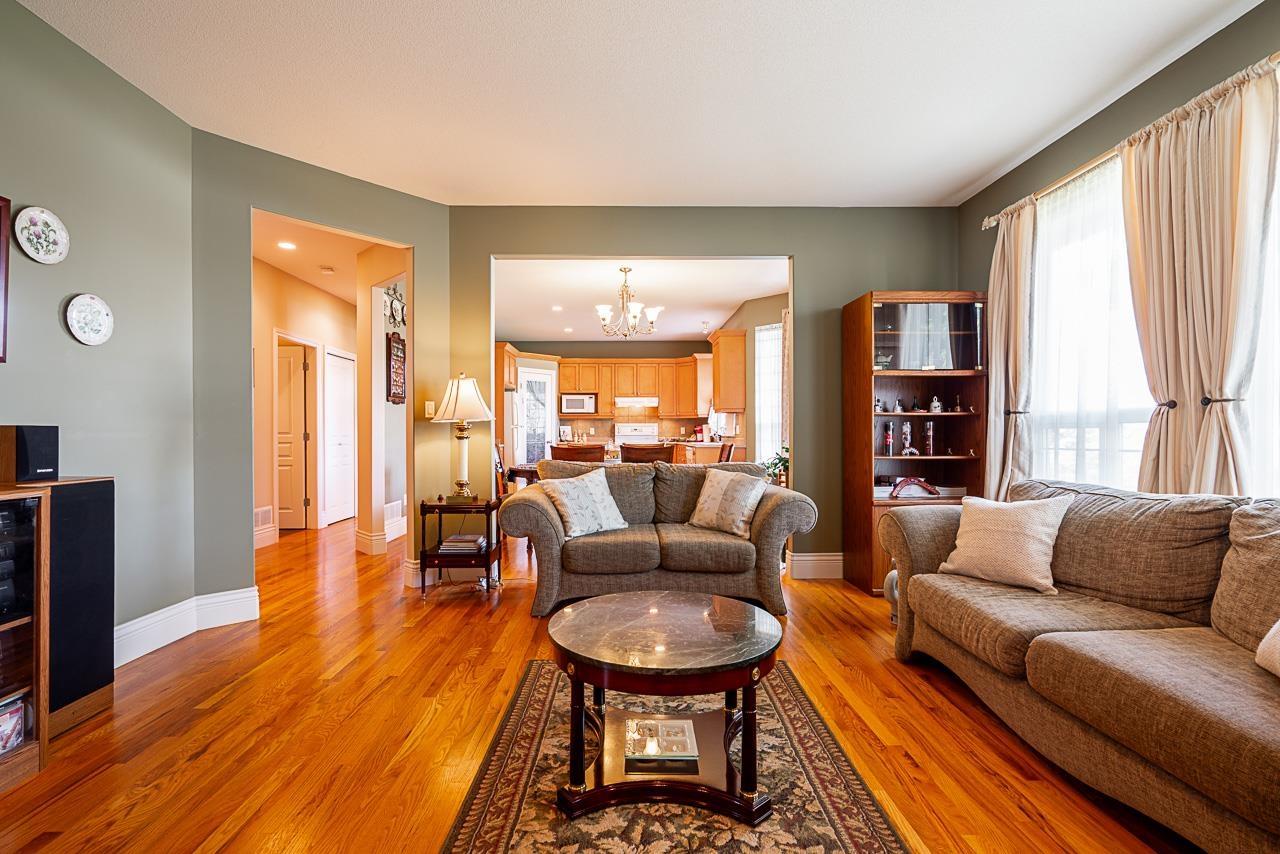 14633 72a Avenue Property Photo 17