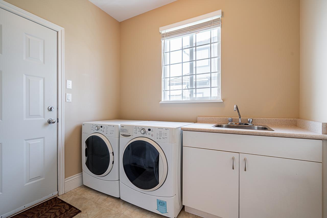 14633 72a Avenue Property Photo 32