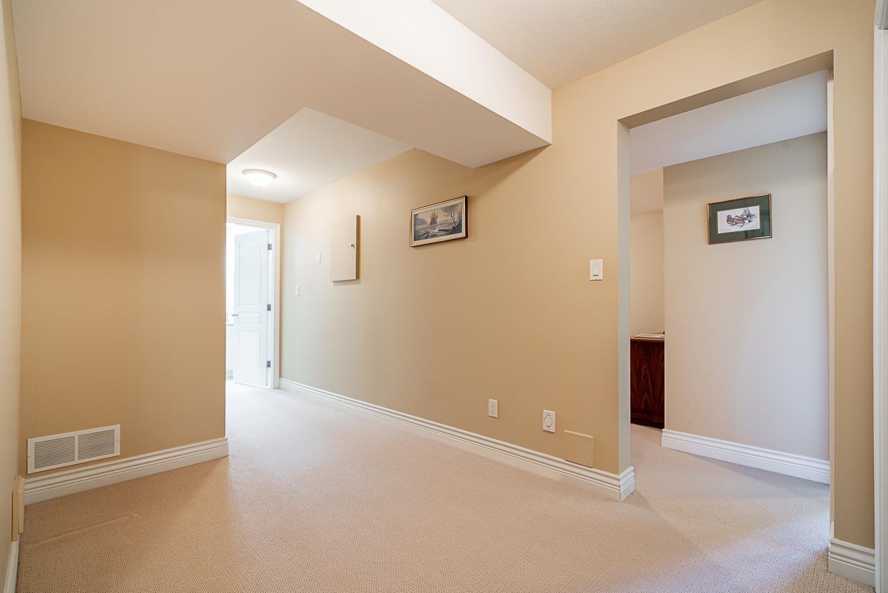 14633 72a Avenue Property Photo 34