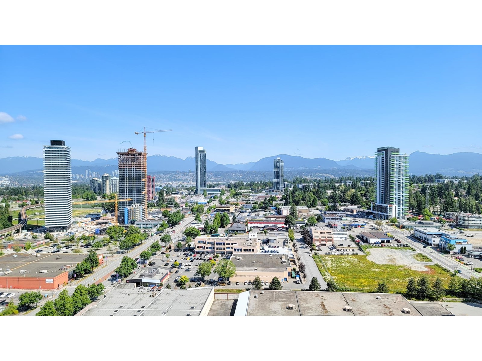 2712 13685 102 AVENUE Property Photo 1