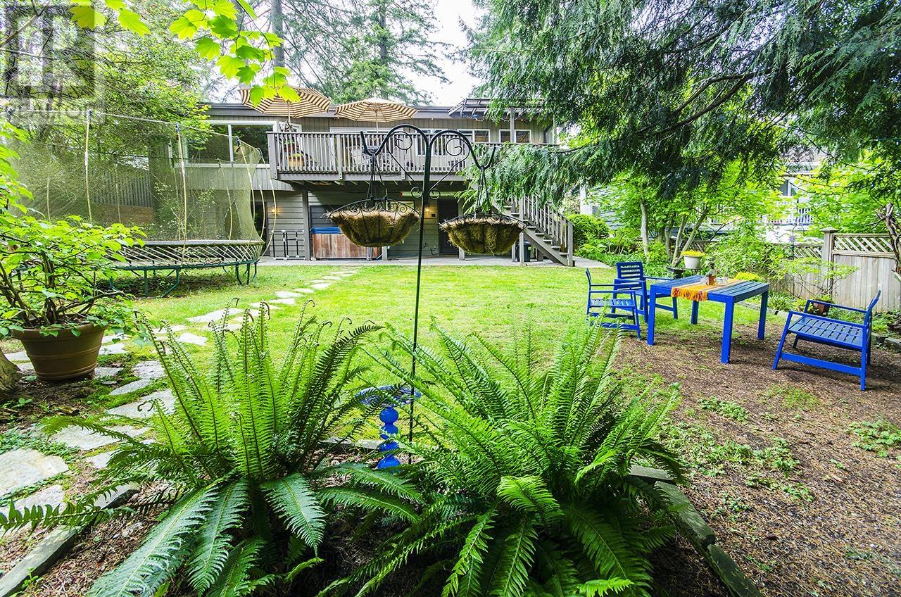2541 Carnation Street Property Photo 1