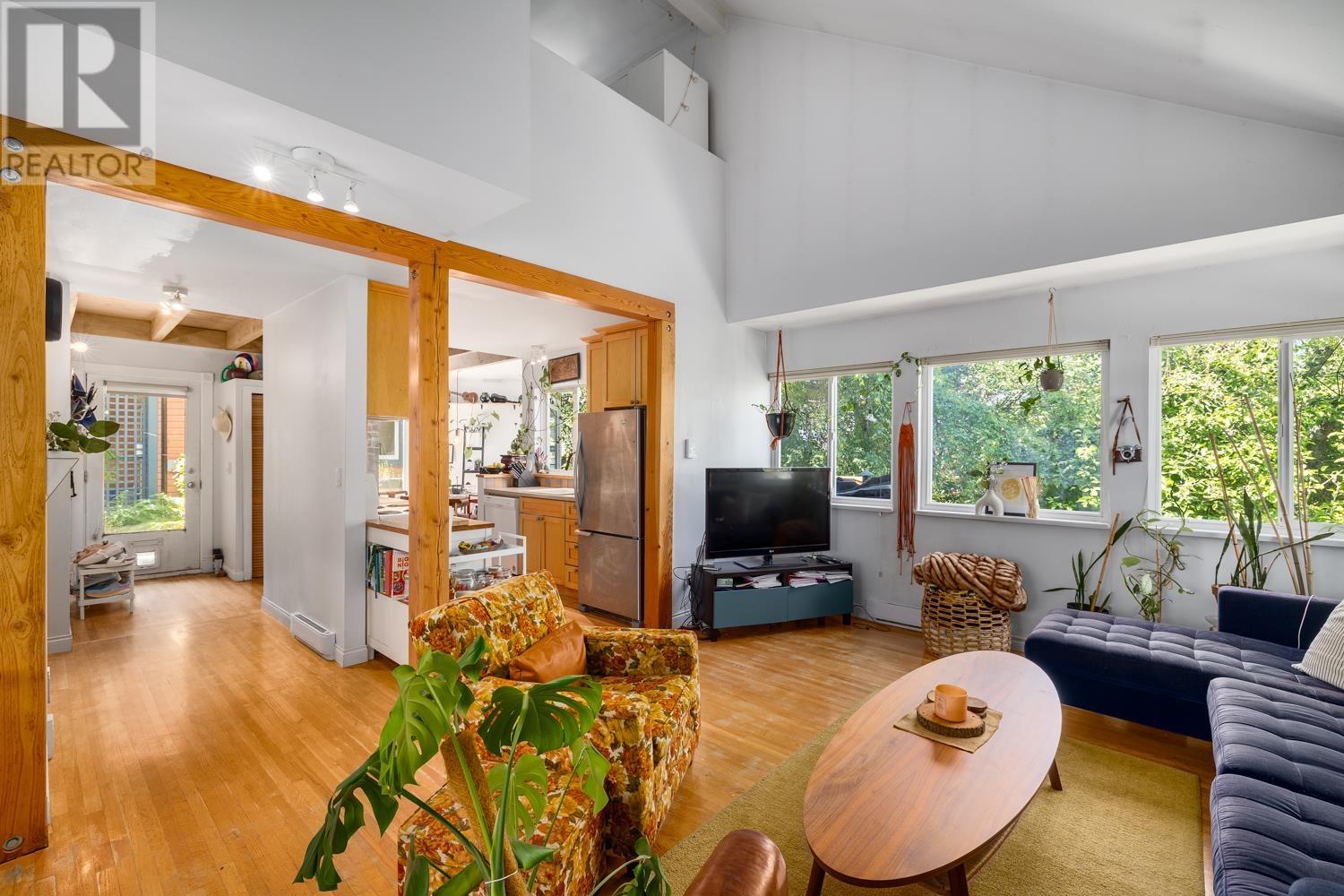 765 KEEFER STREET Property Photo 1