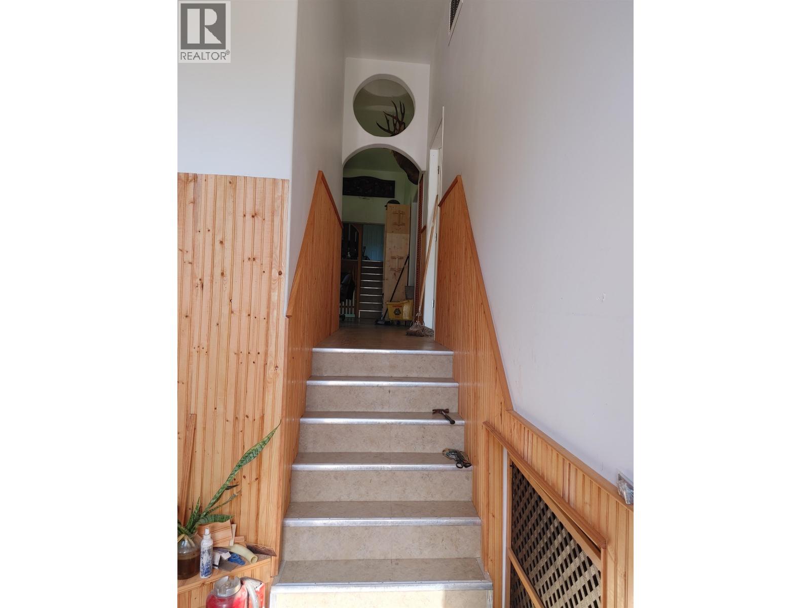 7814 Little Fort 24 Highway Property Photo 6