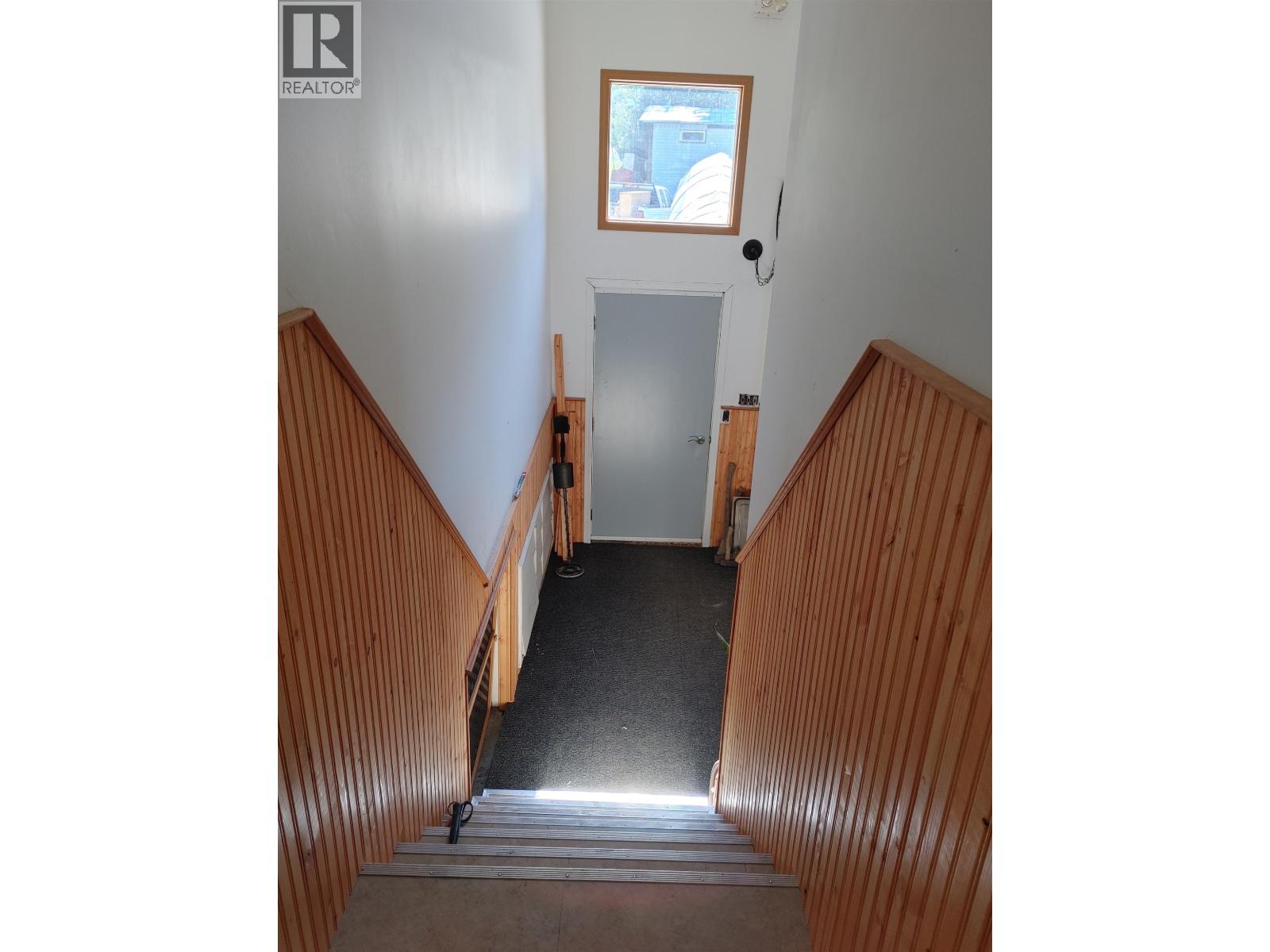 7814 Little Fort 24 Highway Property Photo 7