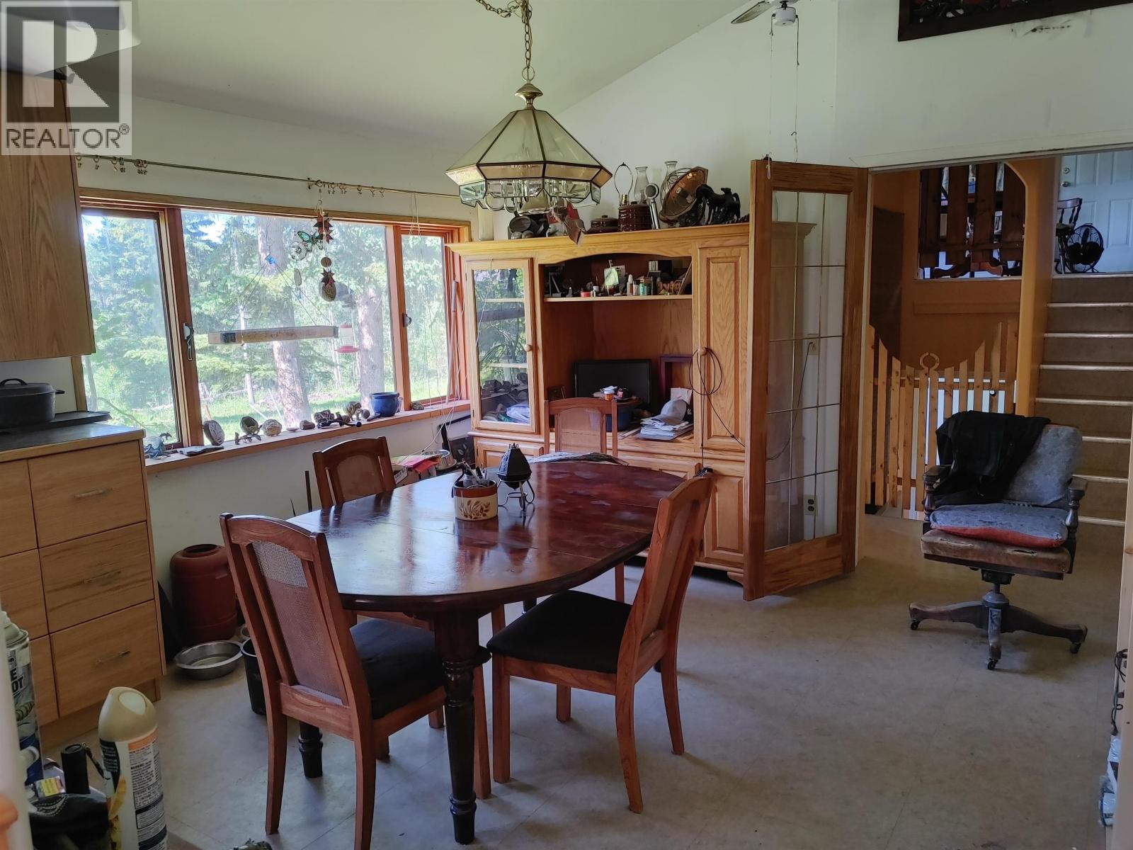 7814 Little Fort 24 Highway Property Photo 9