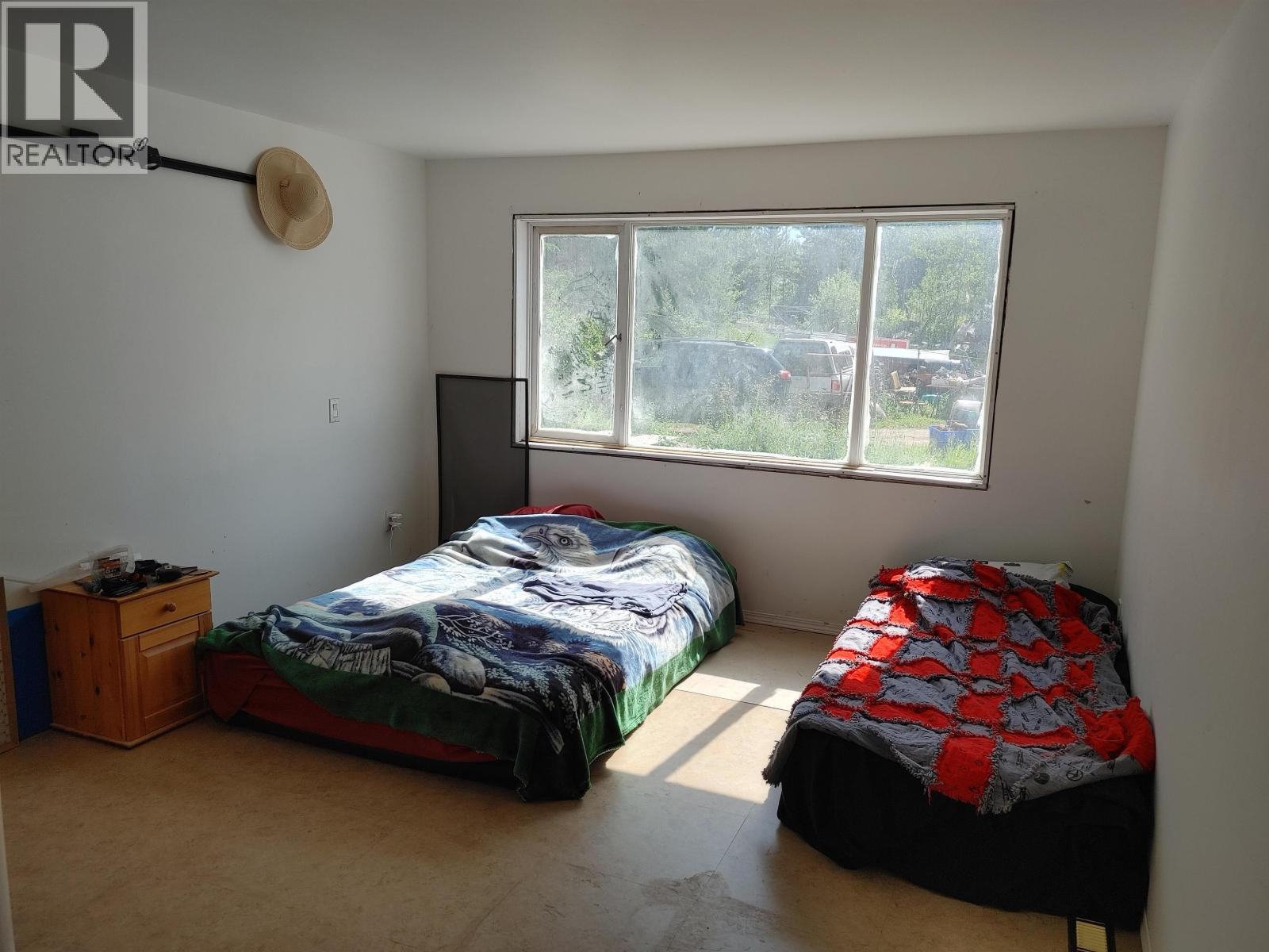 7814 Little Fort 24 Highway Property Photo 22