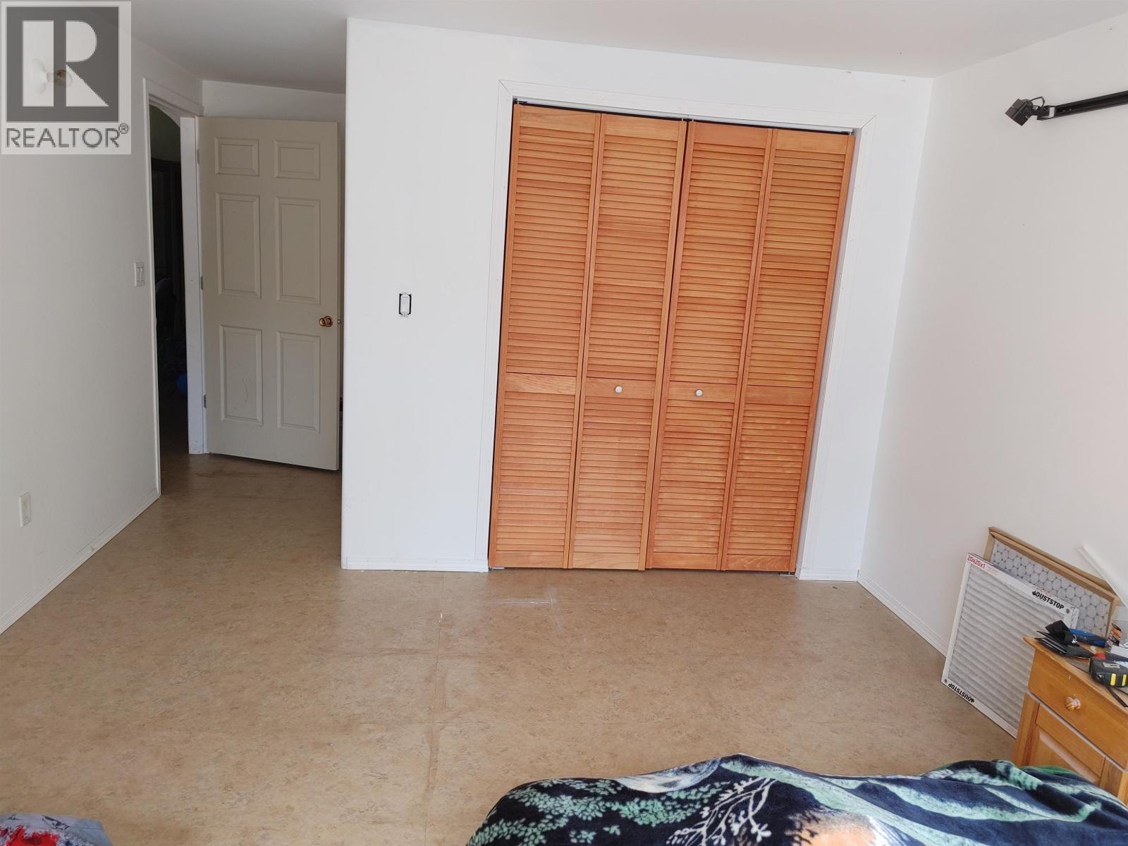 7814 Little Fort 24 Highway Property Photo 23