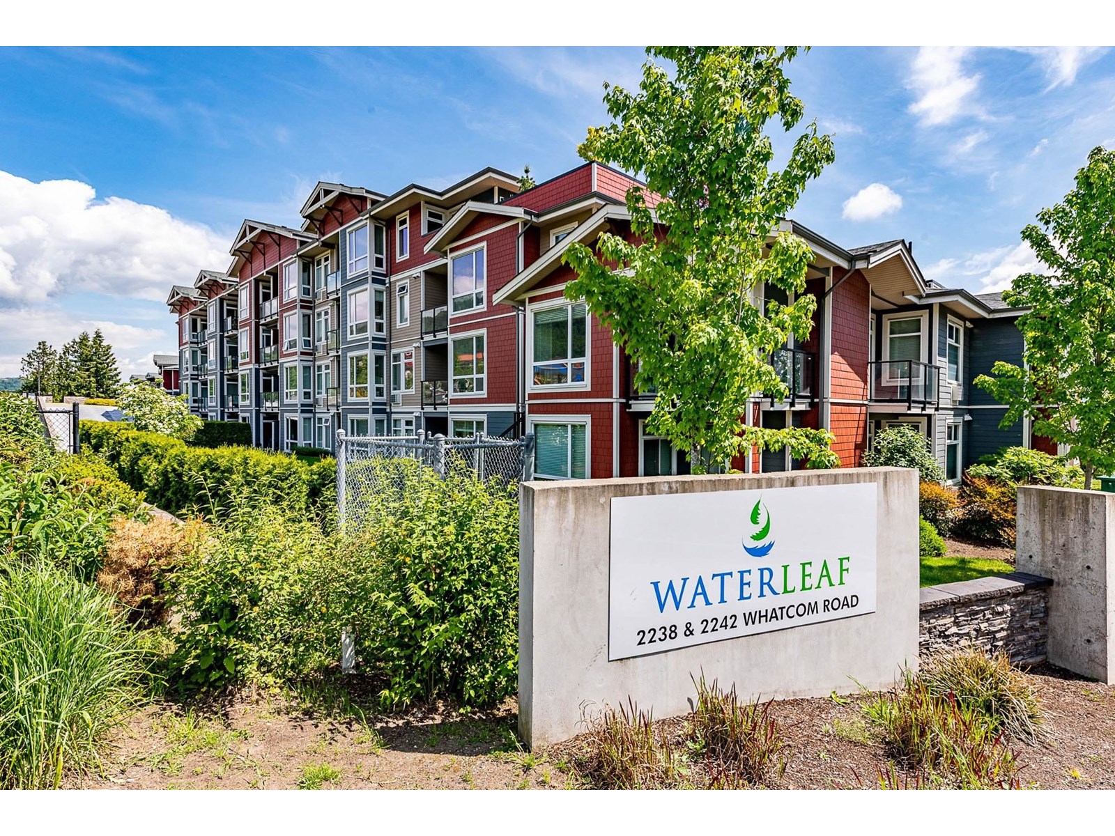 209 2238 Whatcom Road Property Photo 1