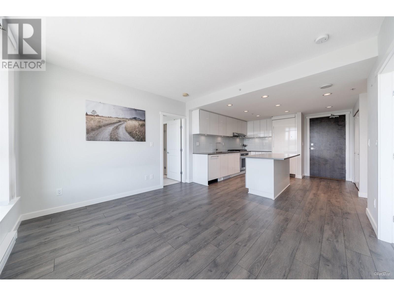 1402 2388 Madison Avenue Property Photo 3