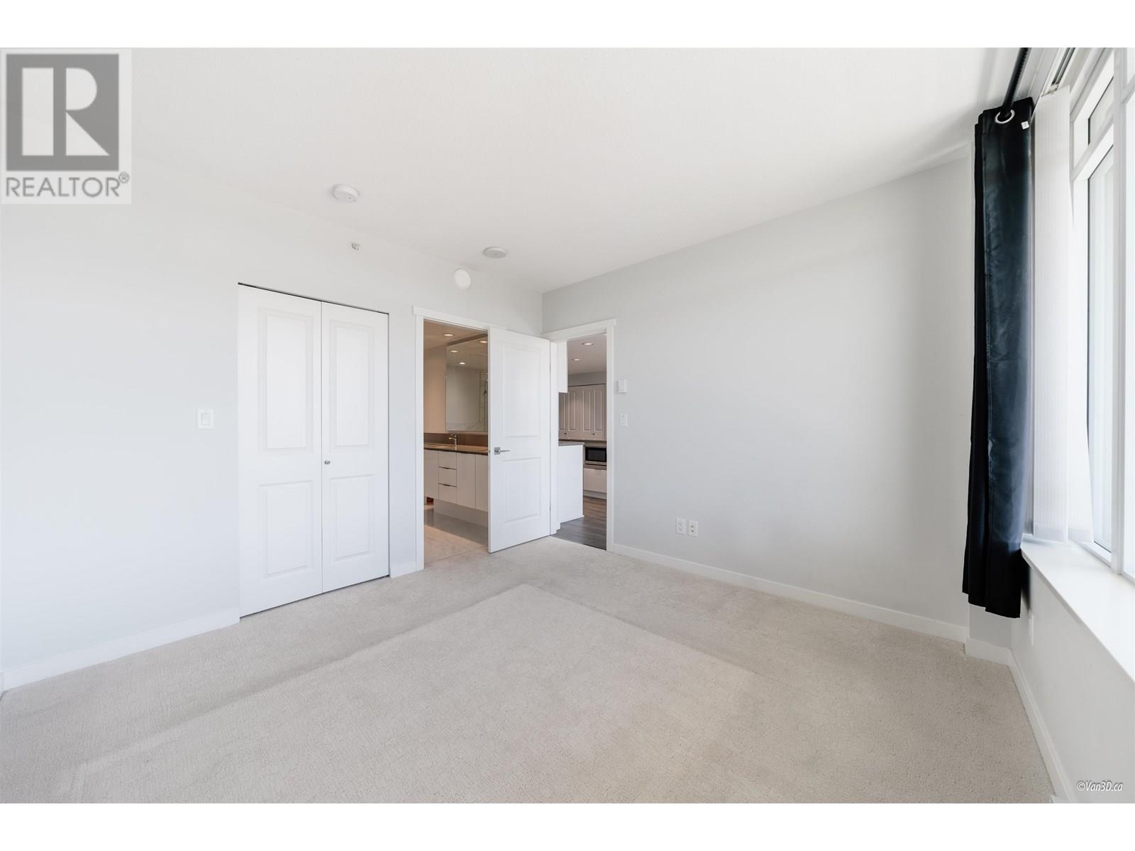 1402 2388 Madison Avenue Property Photo 12