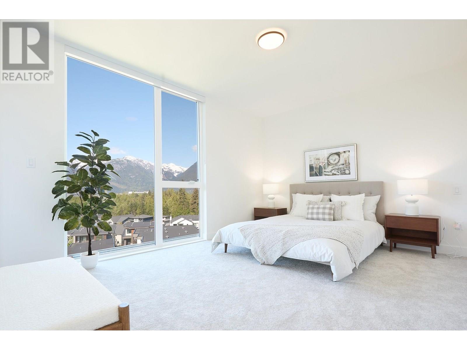 307 3405 Mamquam Road Property Photo 4