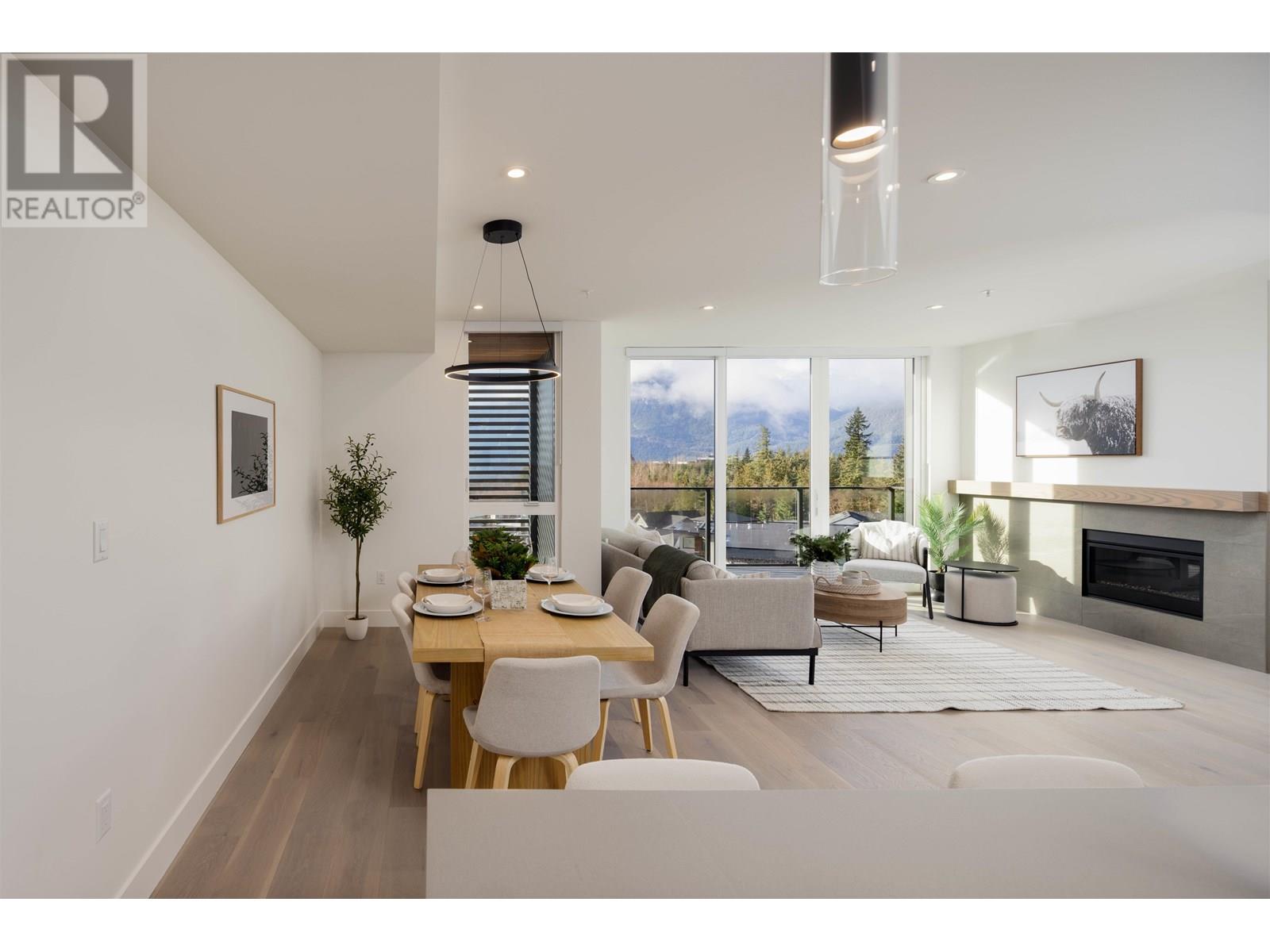 307 3405 Mamquam Road Property Photo 12