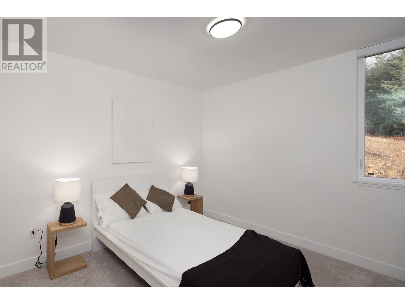 307 3405 Mamquam Road Property Photo 19