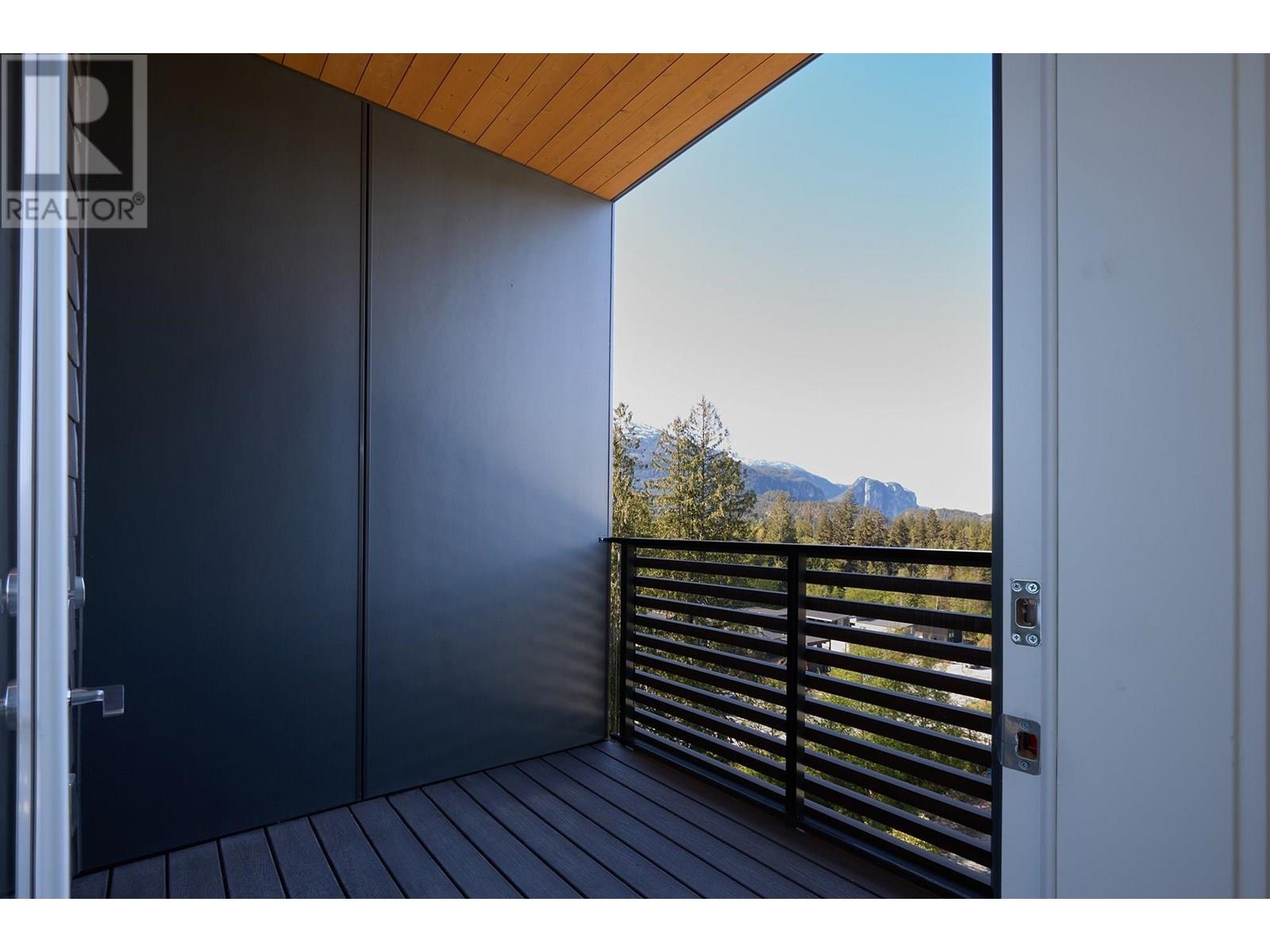 307 3405 Mamquam Road Property Photo 29