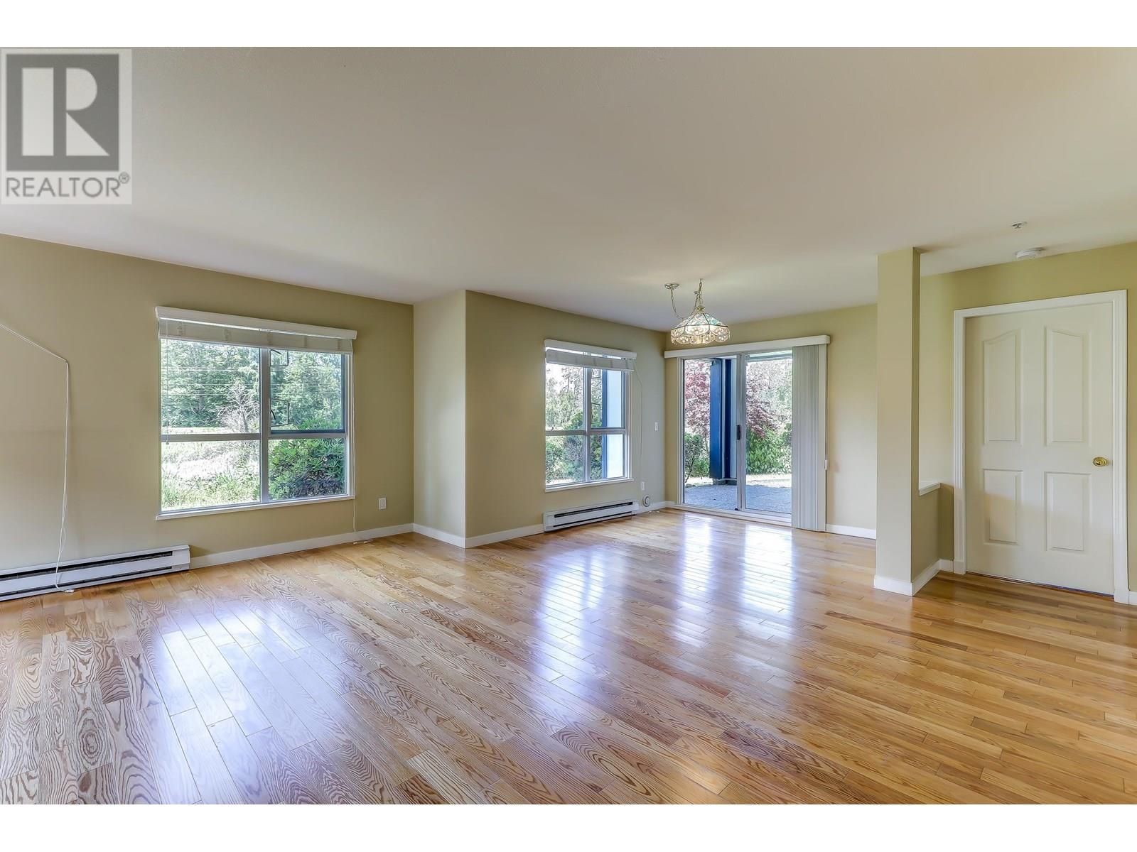 109 4955 River Road Property Photo 7