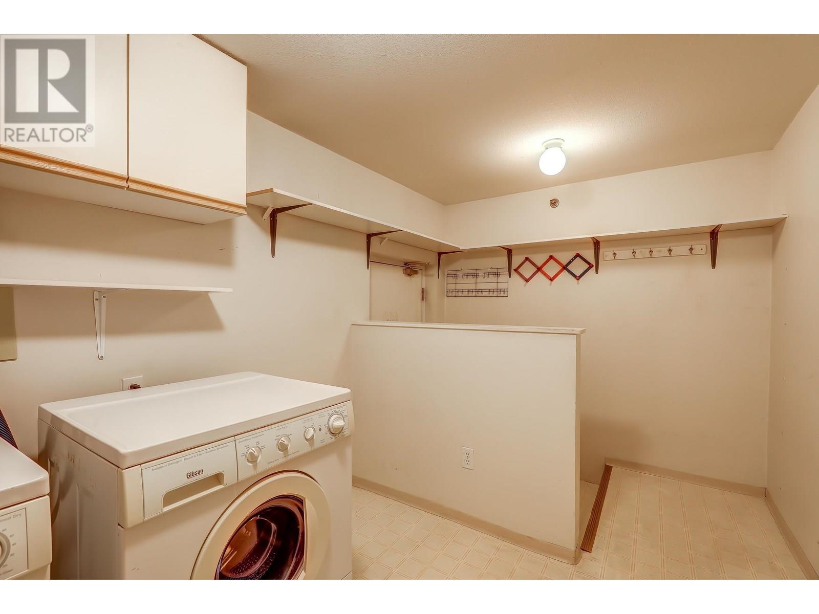 109 4955 River Road Property Photo 24