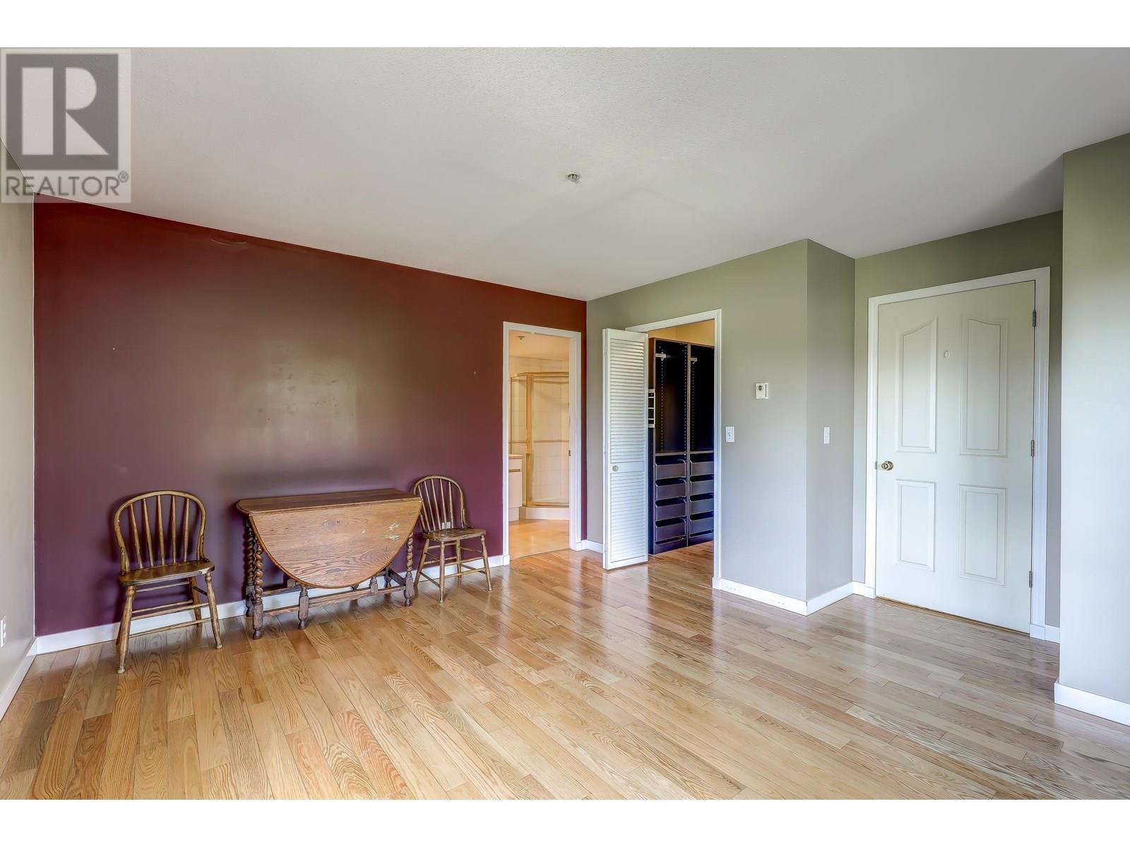 109 4955 River Road Property Photo 29