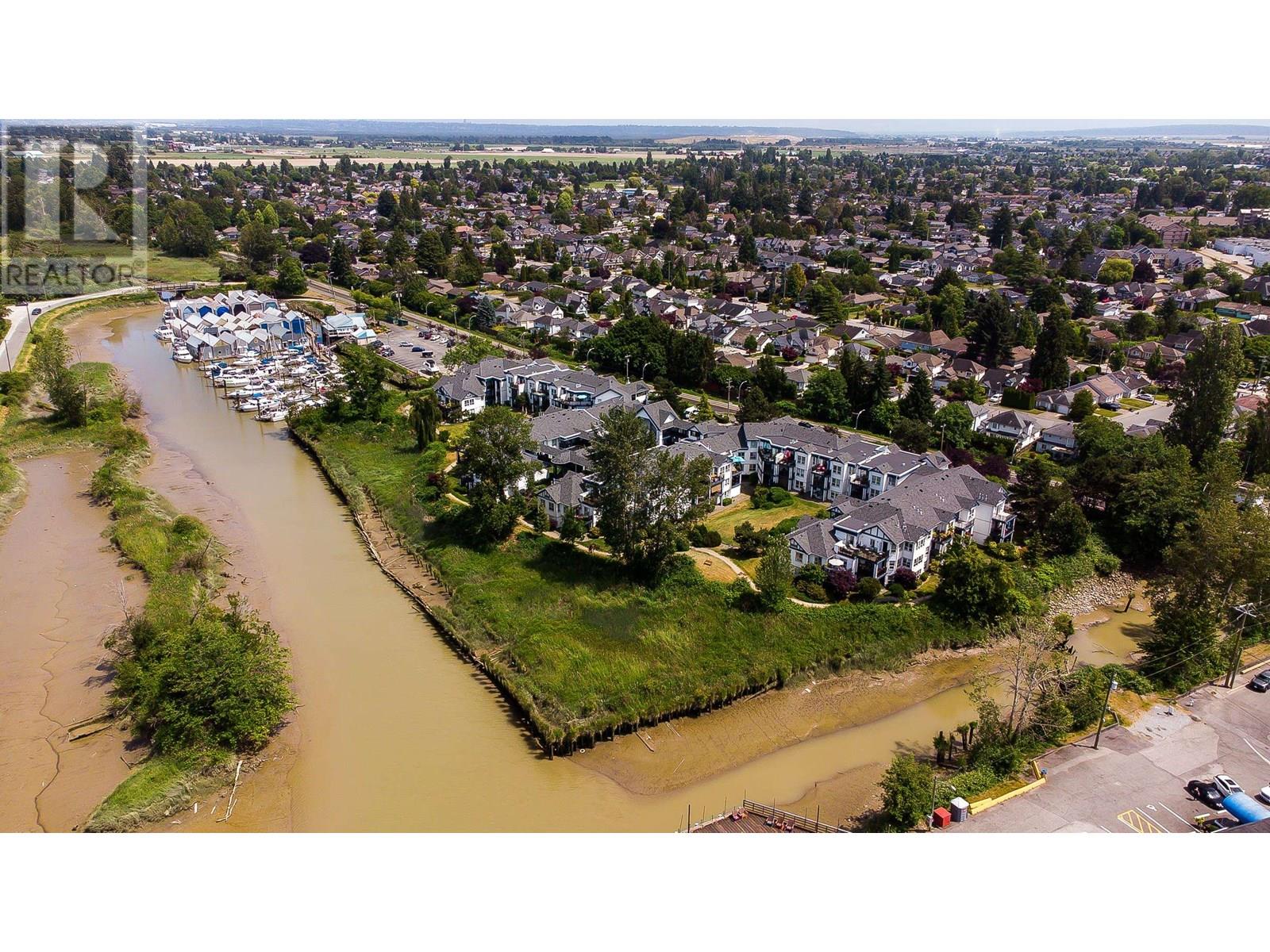 109 4955 River Road Property Photo 38