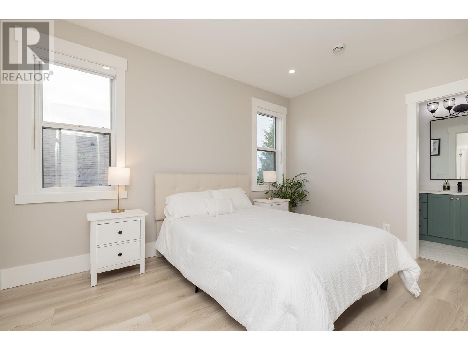 222 66 Street Property Photo 31