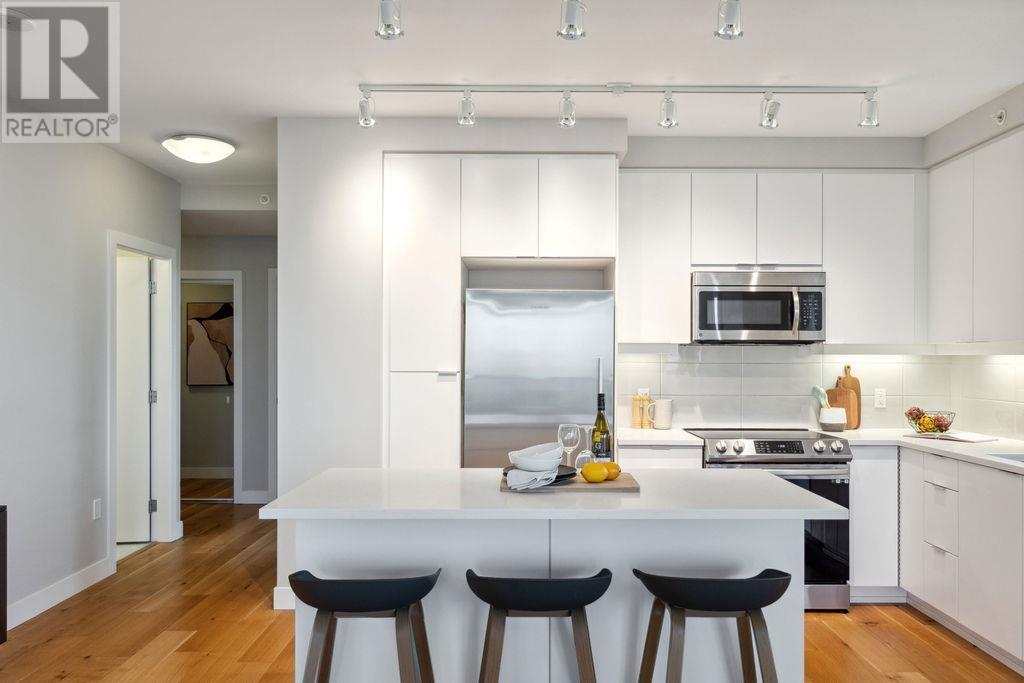 1404 9393 Tower Road Property Photo 9