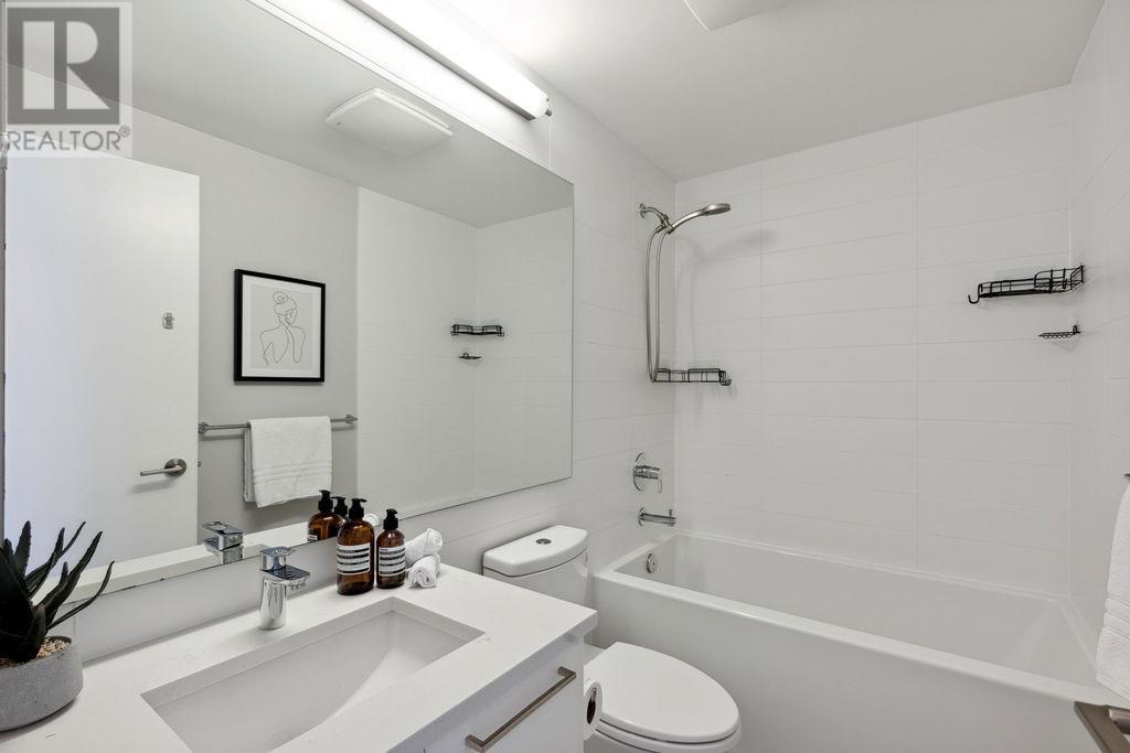 1404 9393 Tower Road Property Photo 17