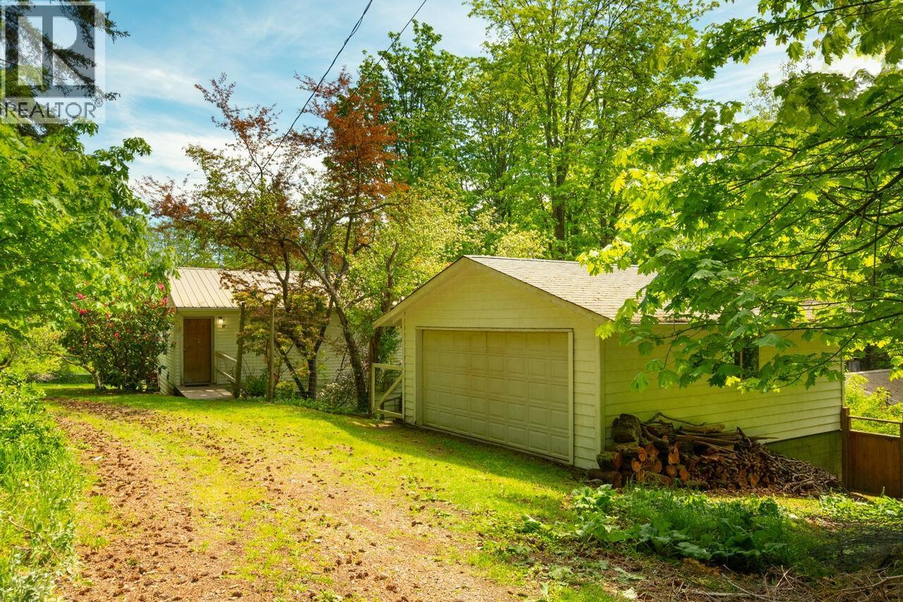 508 Collins Road Property Photo 1