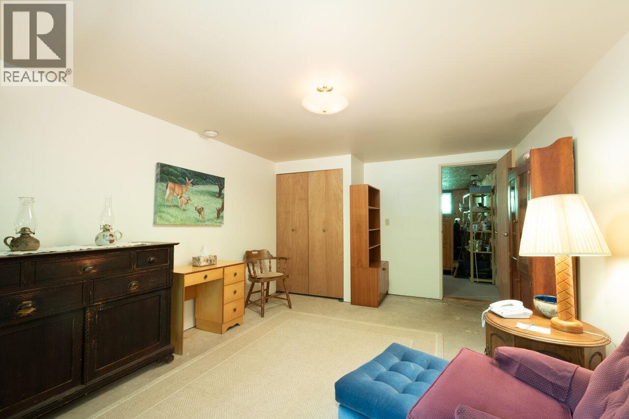 508 Collins Road Property Photo 13