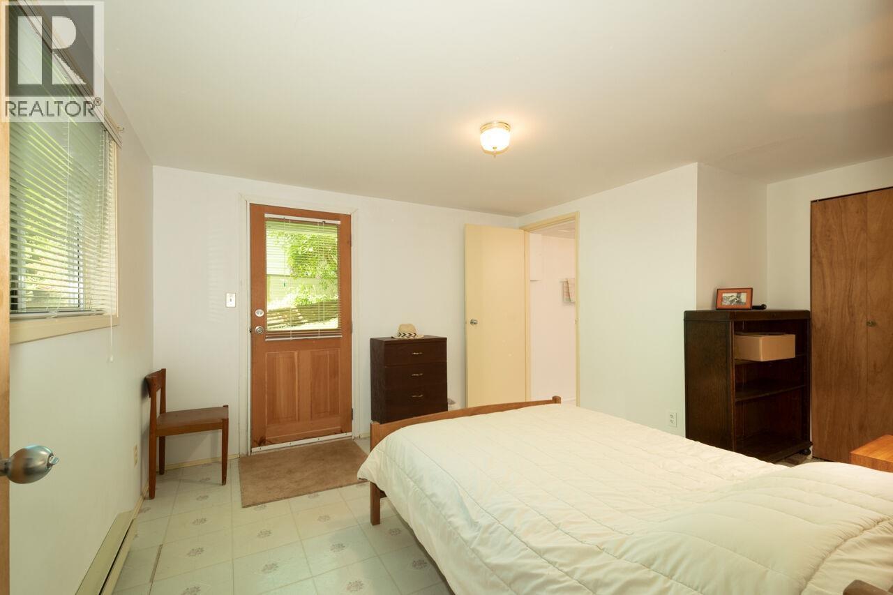 508 Collins Road Property Photo 15
