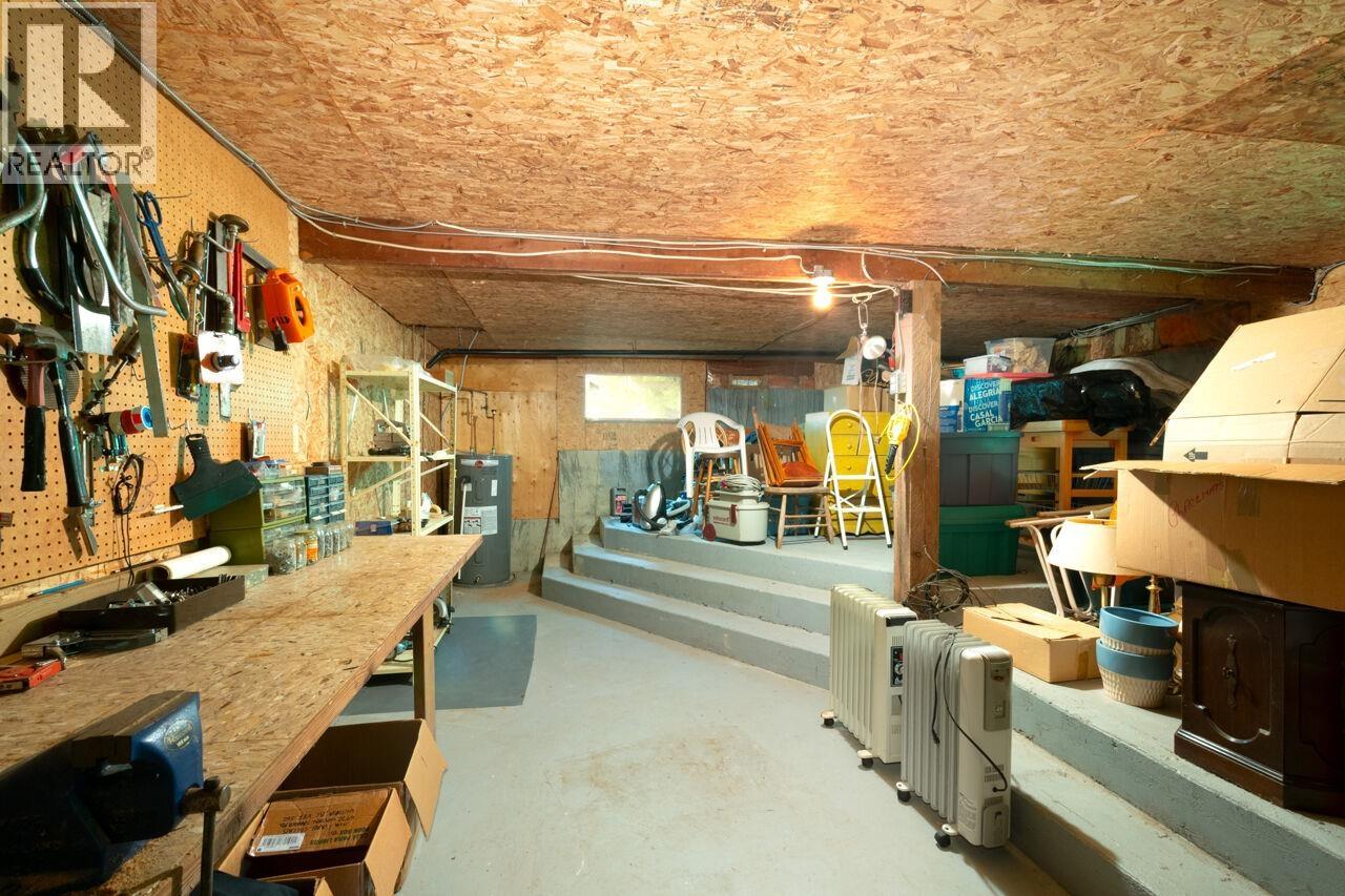 508 Collins Road Property Photo 17