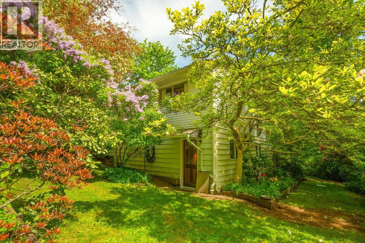 508 Collins Road Property Photo 20