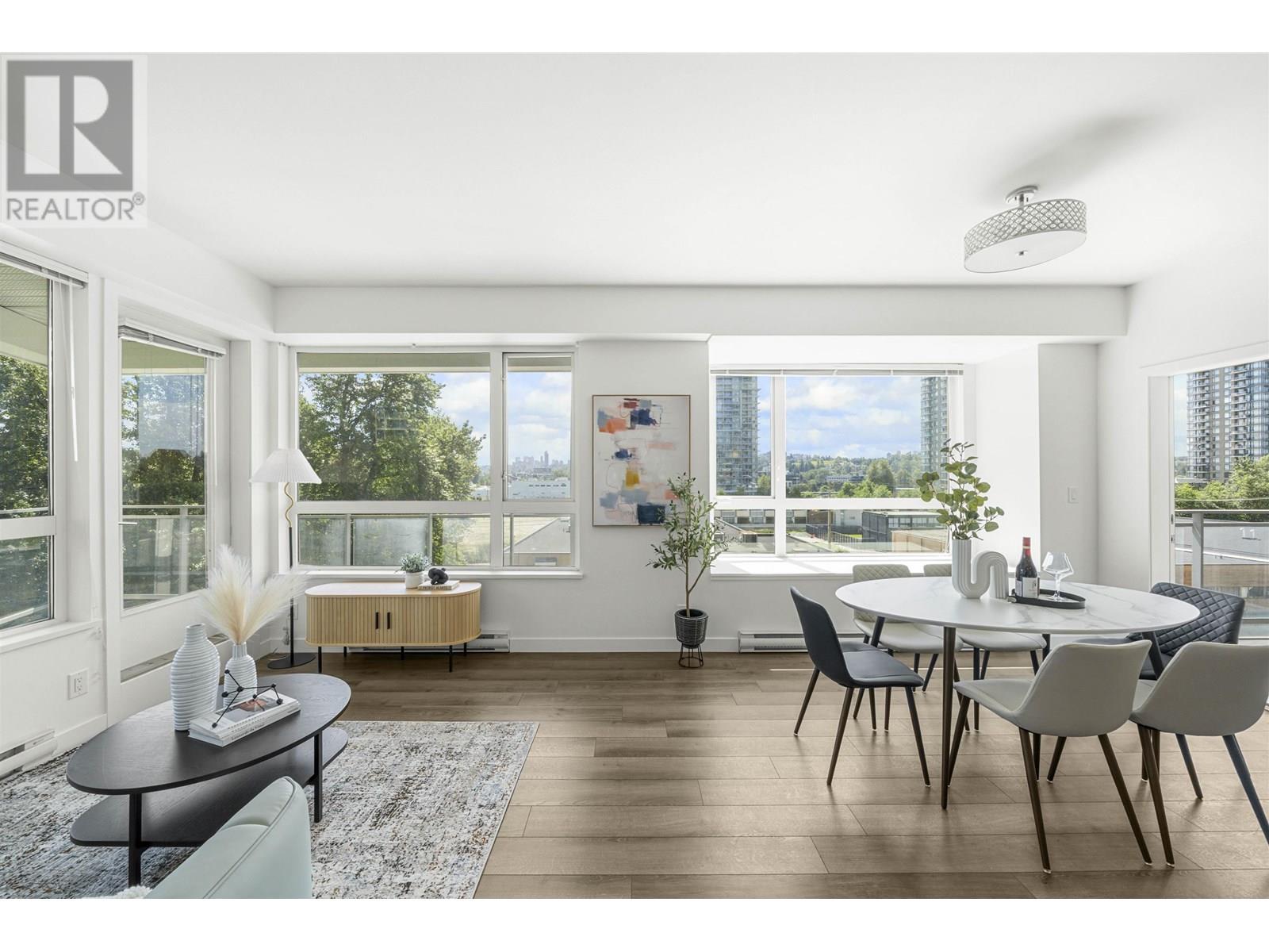 412 2188 Madison Avenue Property Photo 1