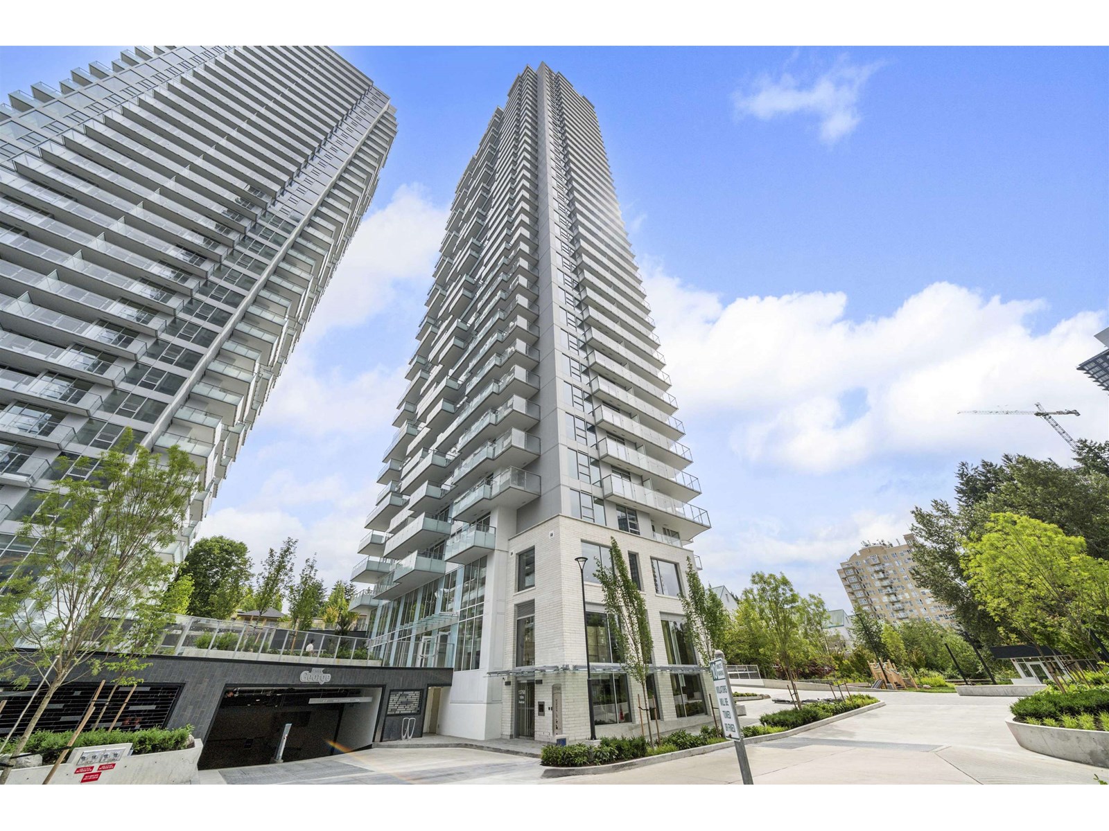 2208 13768 100TH AVENUE Property Photo 1
