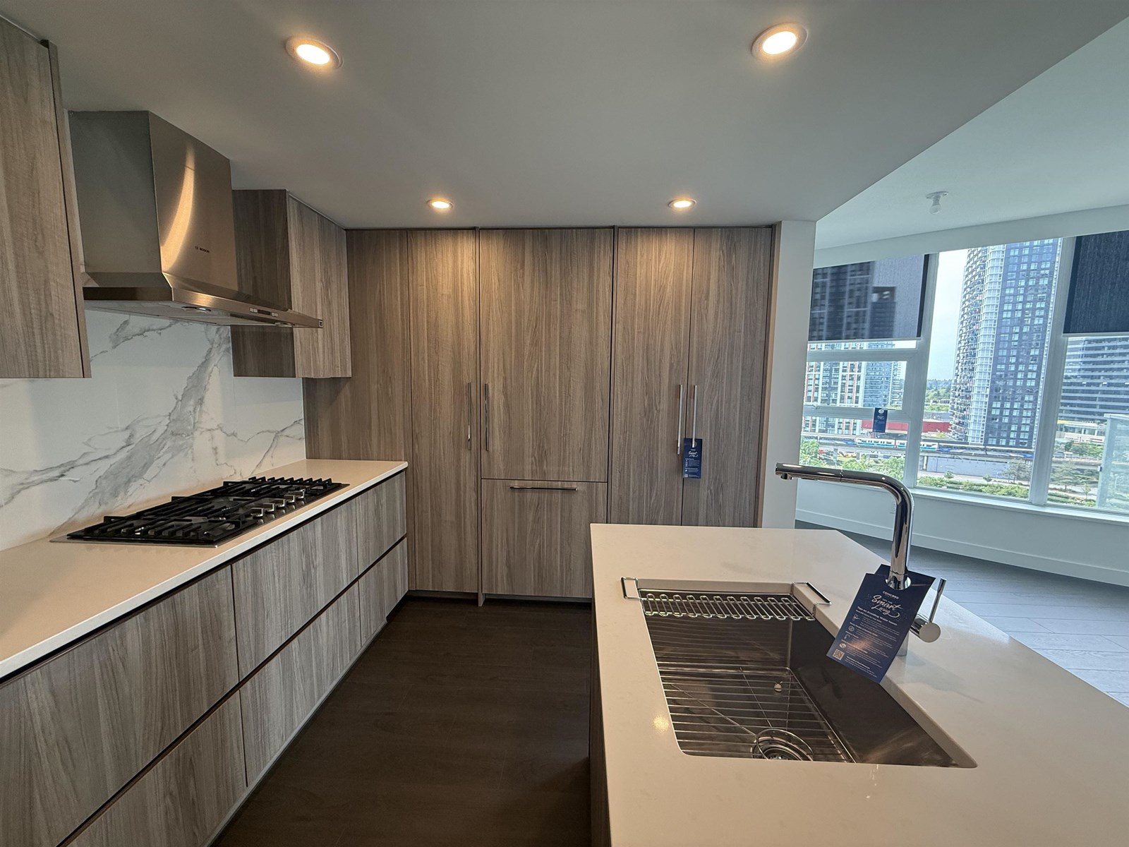 1308 13768 100 Avenue Property Photo 4