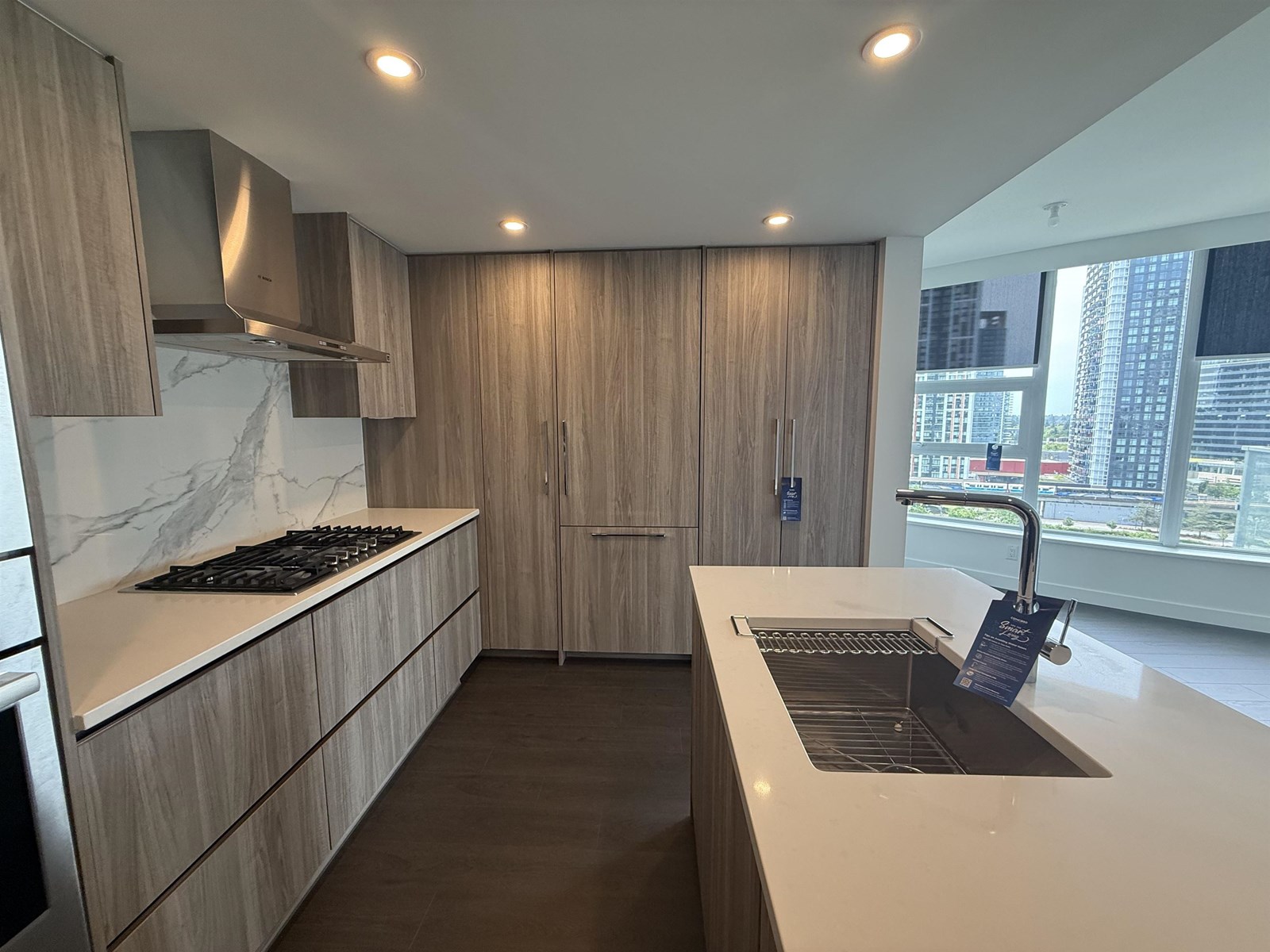 1308 13768 100 Avenue Property Photo 6