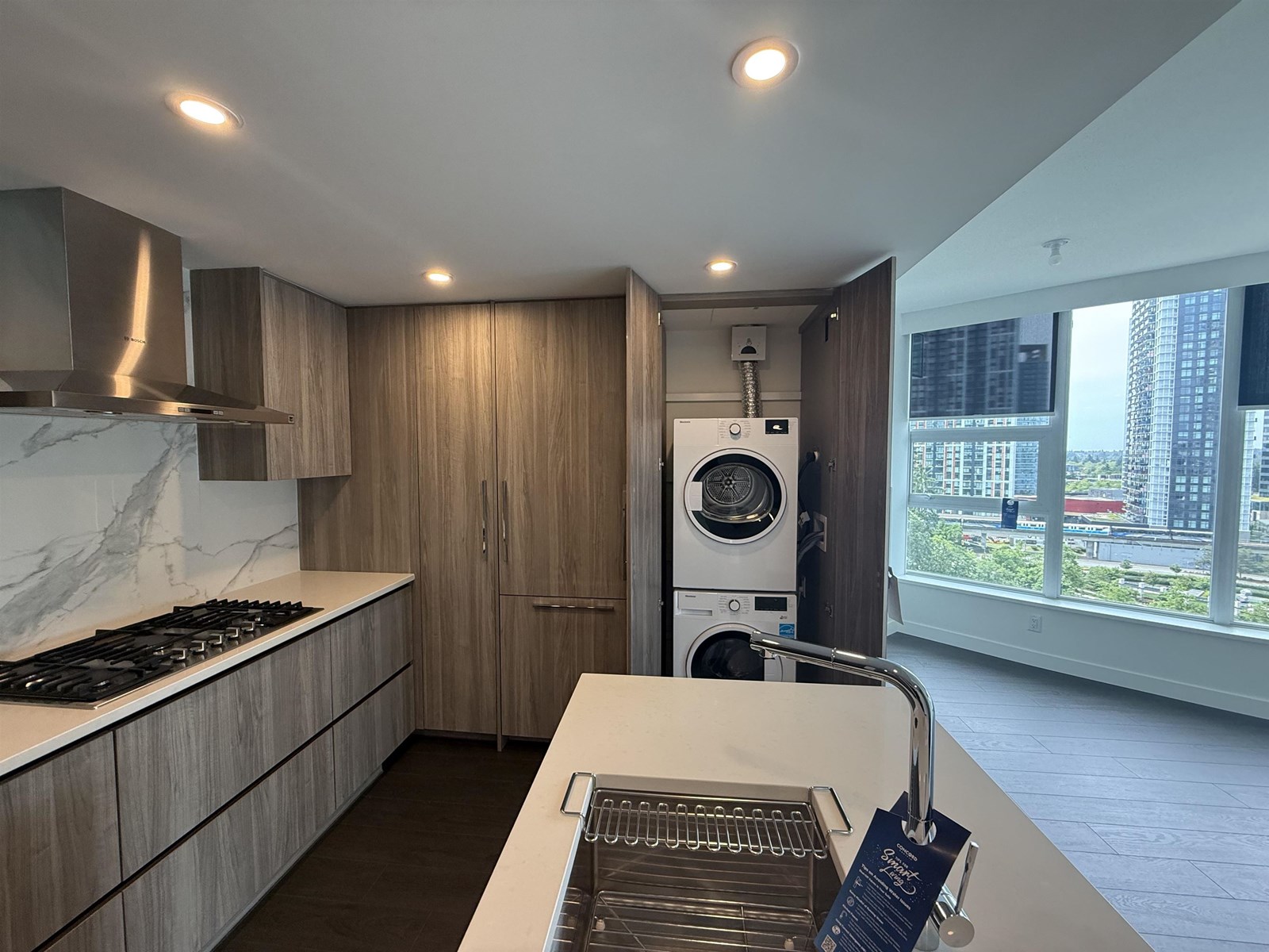 1308 13768 100 Avenue Property Photo 13