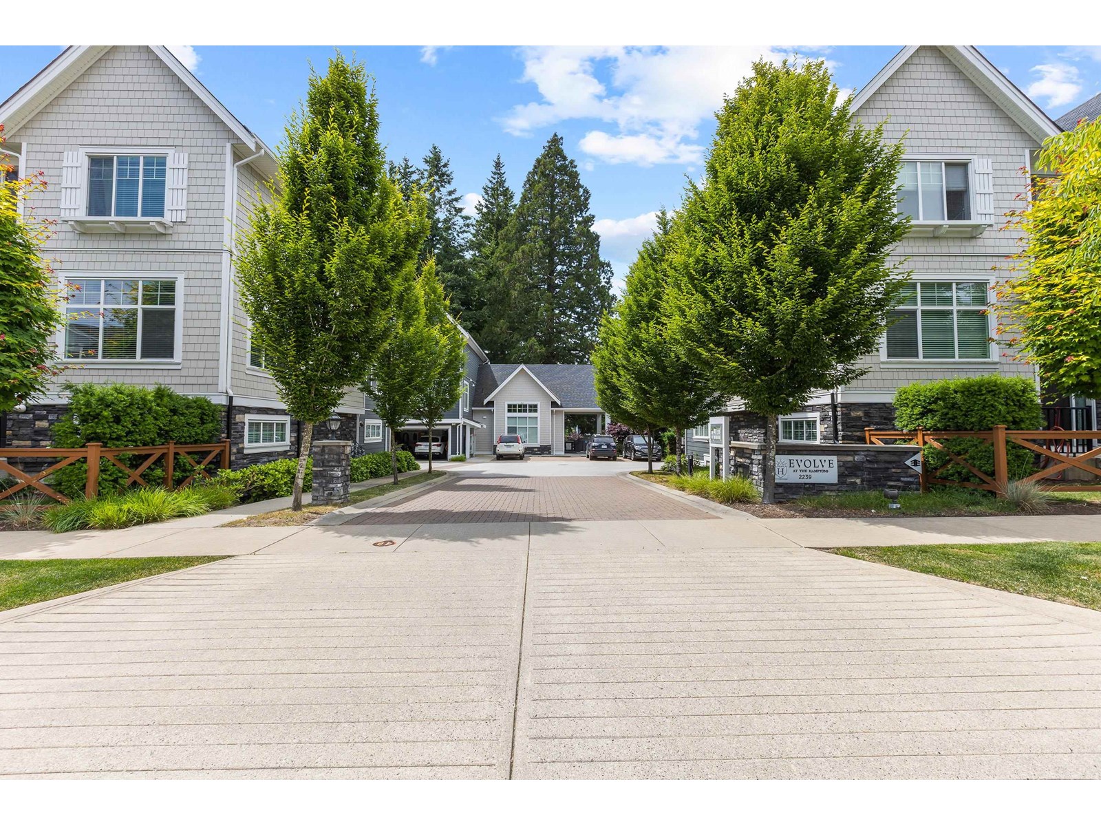 20 2239 164A STREET Property Photo 1